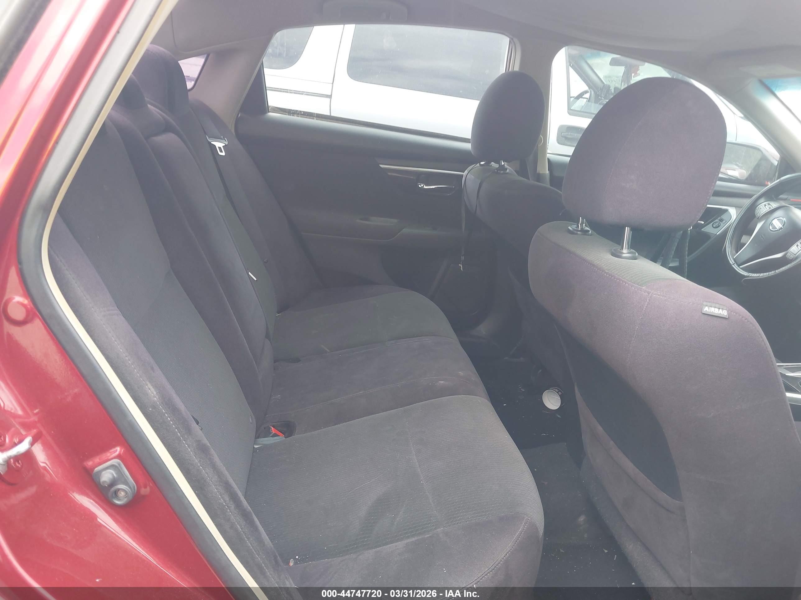 NISSAN ALTIMA image 8