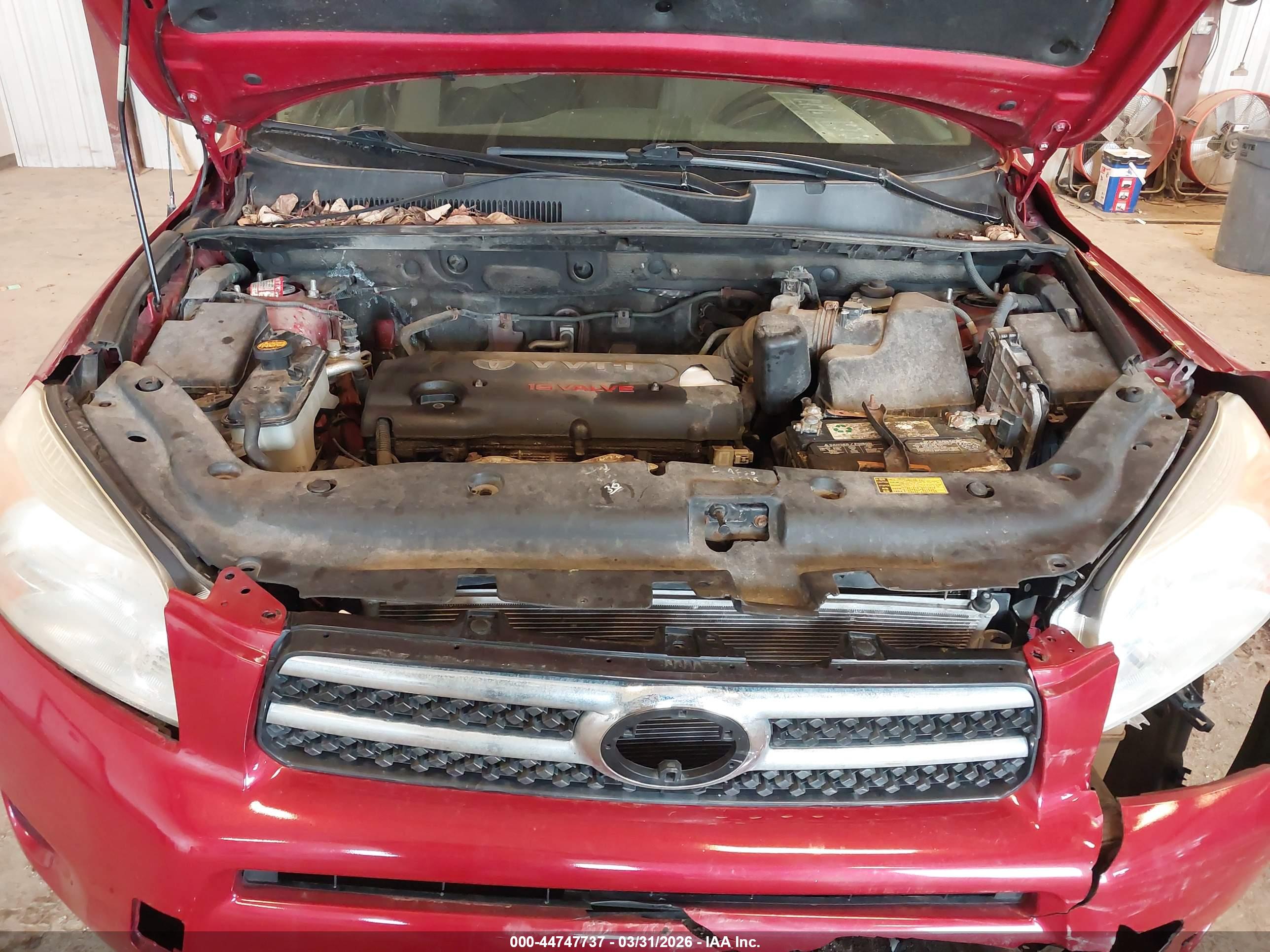 TOYOTA RAV4 image 10