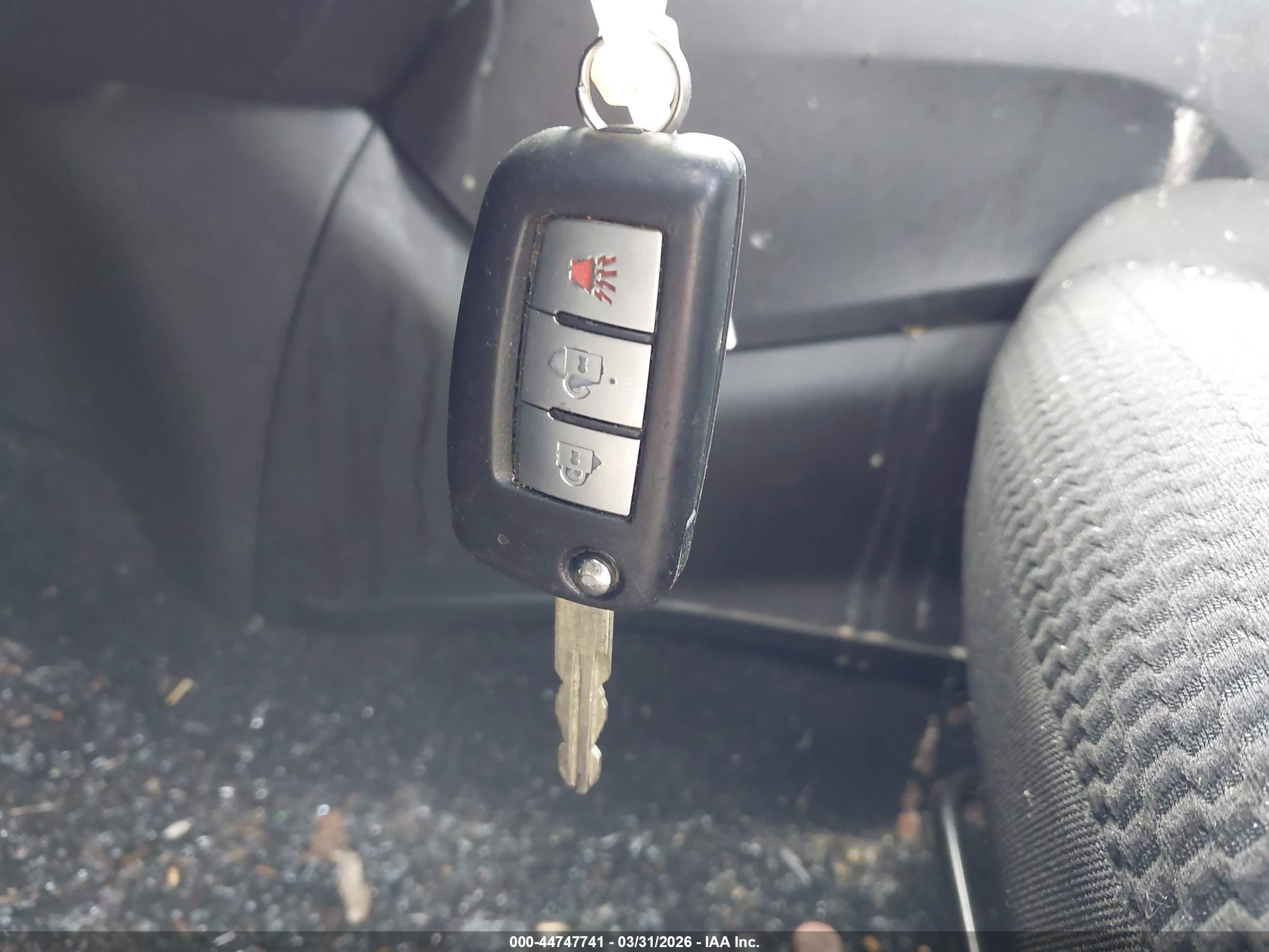 NISSAN ROGUE image 11
