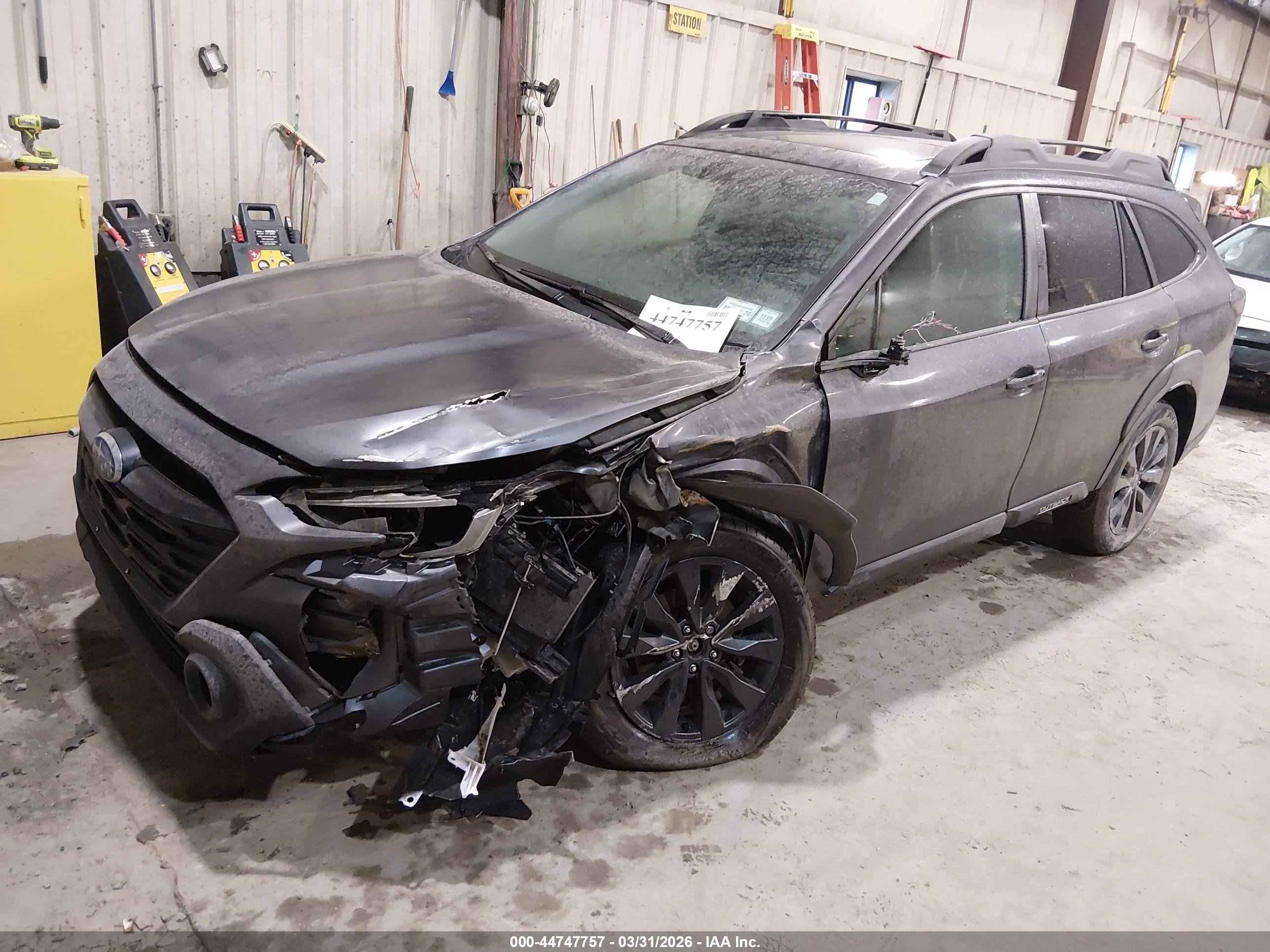 SUBARU OUTBACK image 2