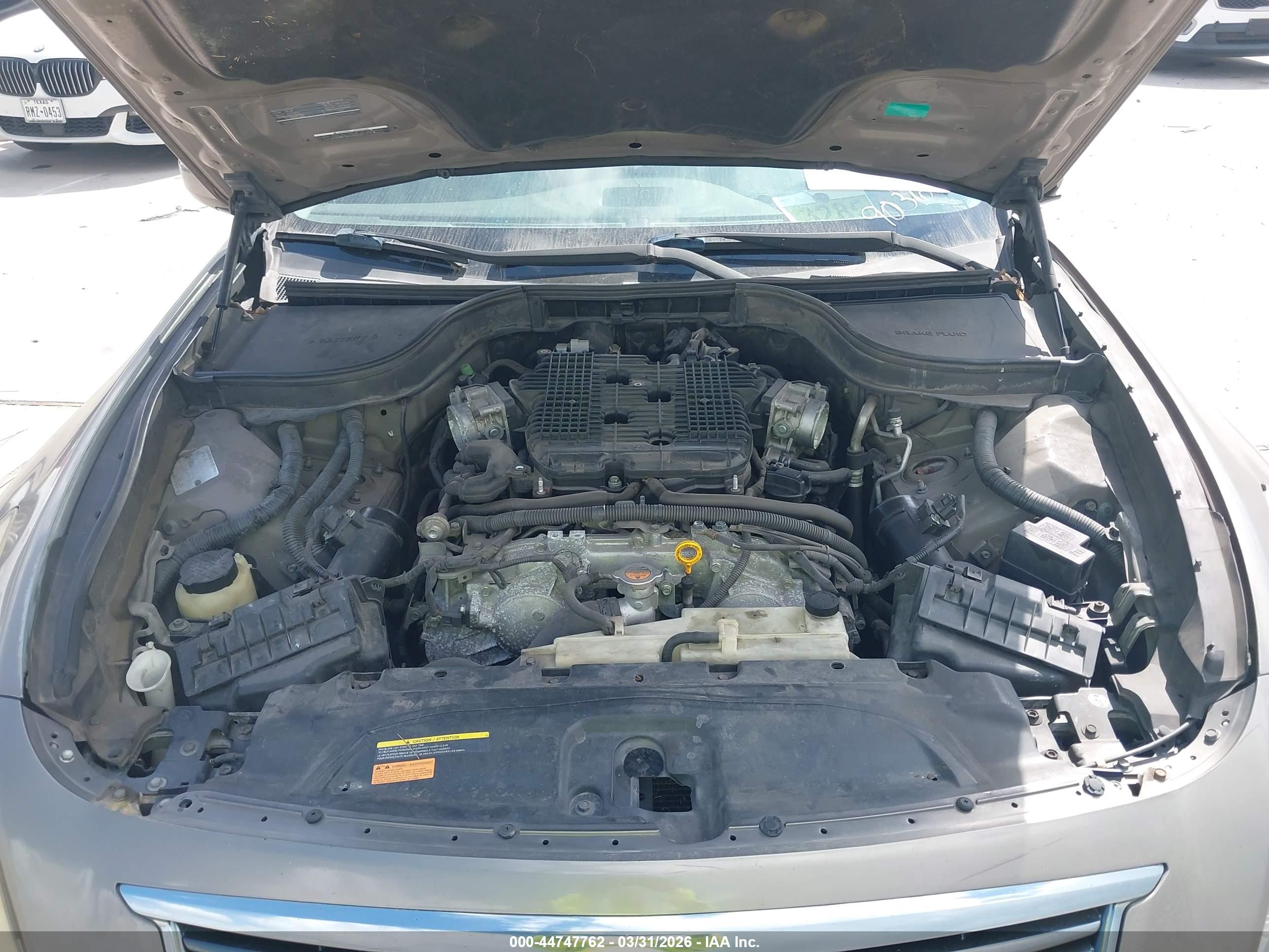 INFINITI G37 image 10