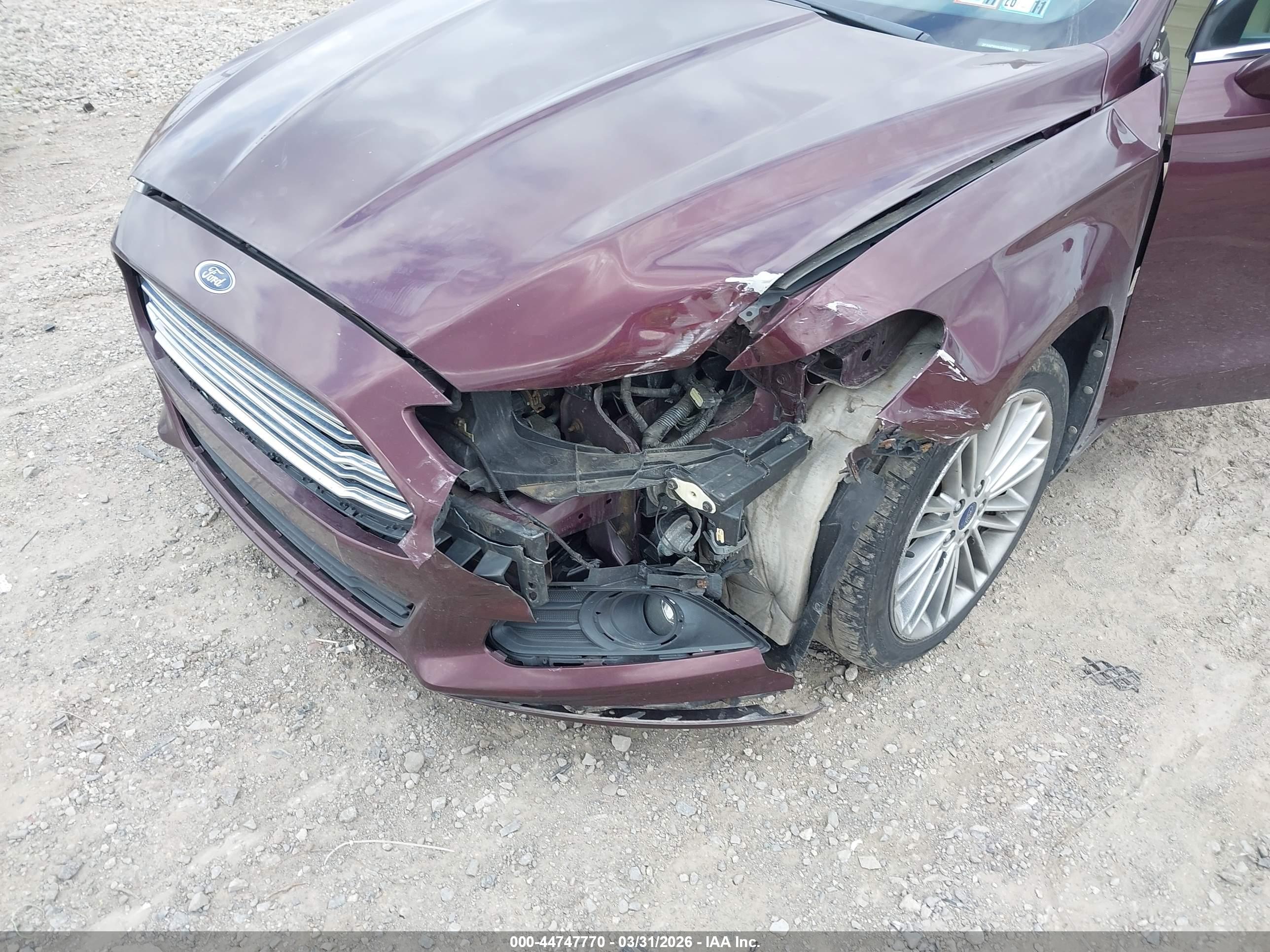 FORD FUSION image 6