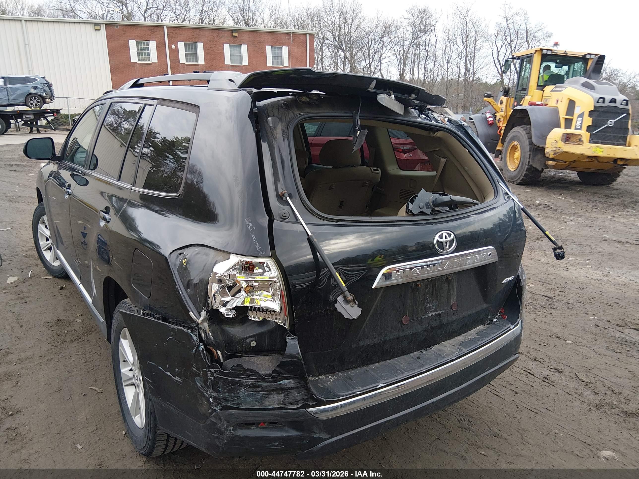 TOYOTA HIGHLANDER image 6