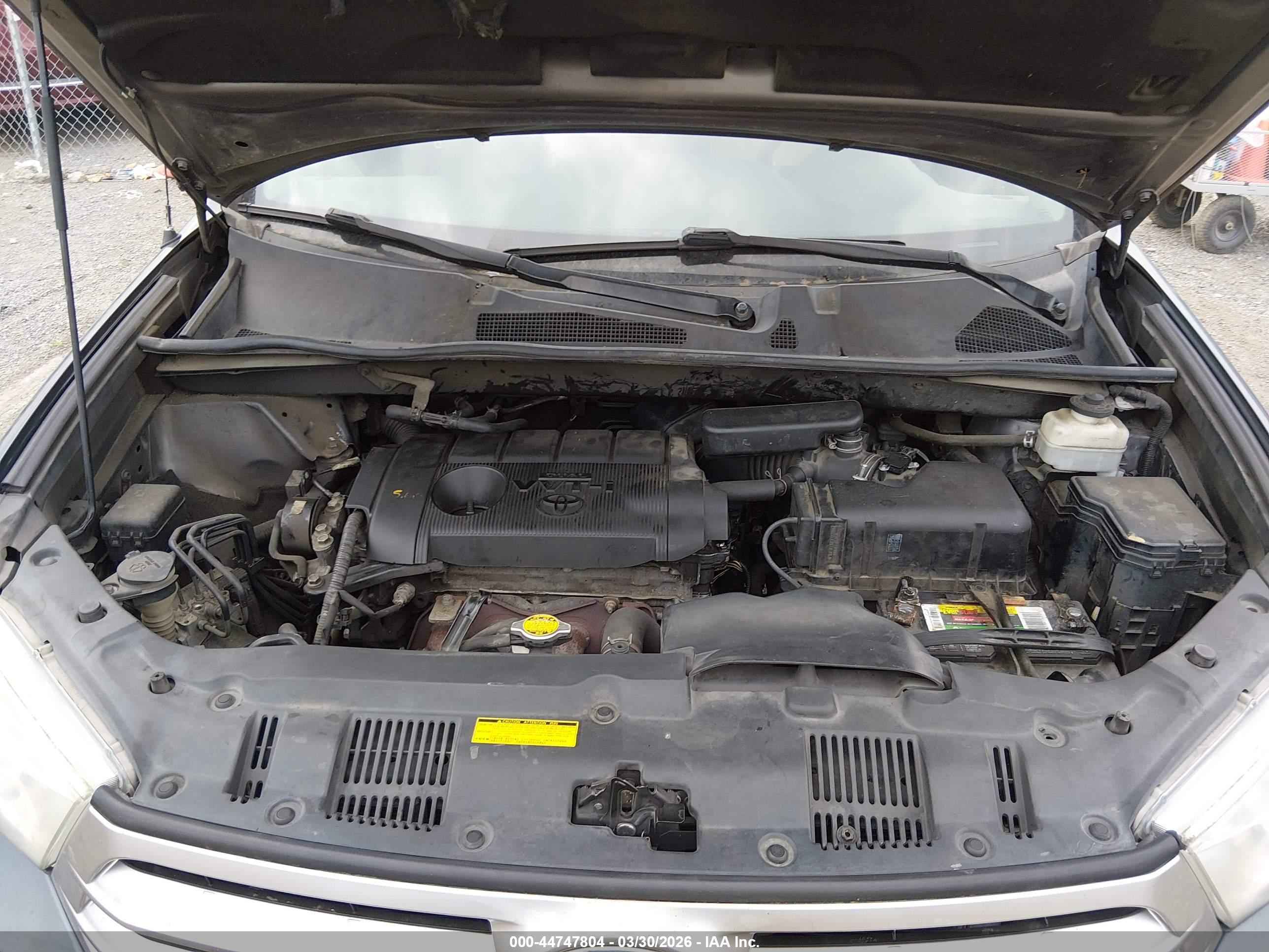 TOYOTA HIGHLANDER image 10