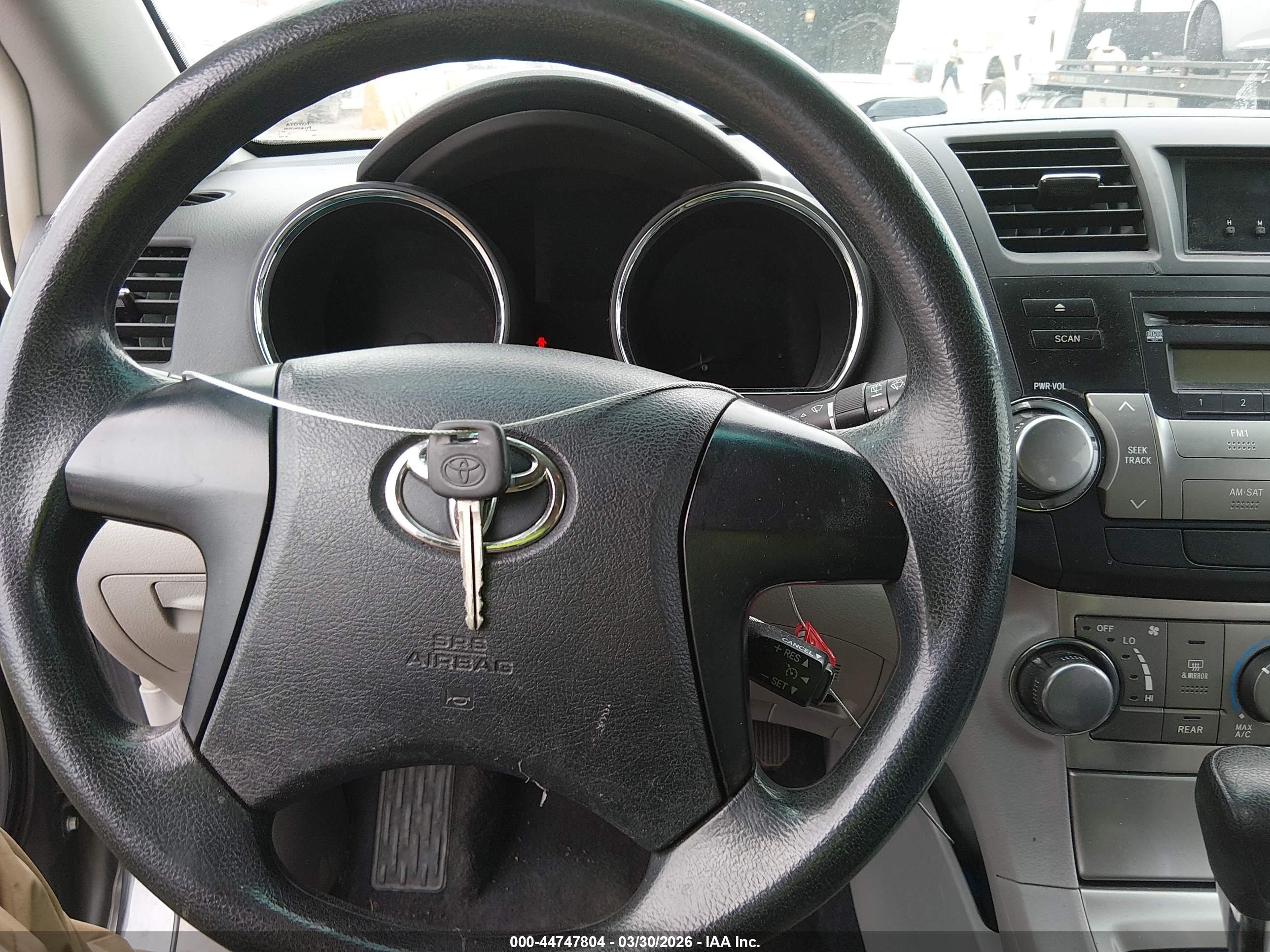 TOYOTA HIGHLANDER image 11