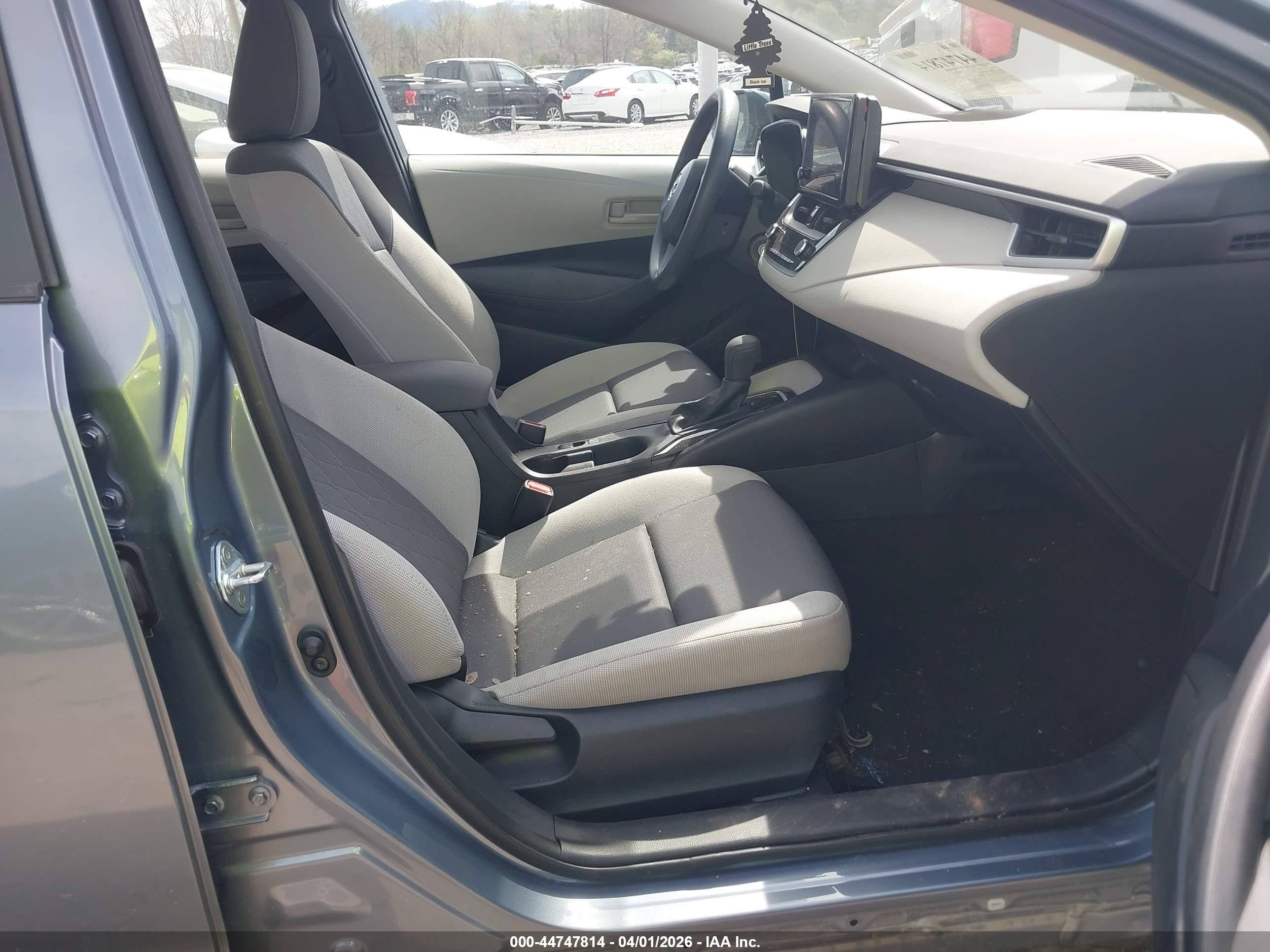 TOYOTA COROLLA image 5