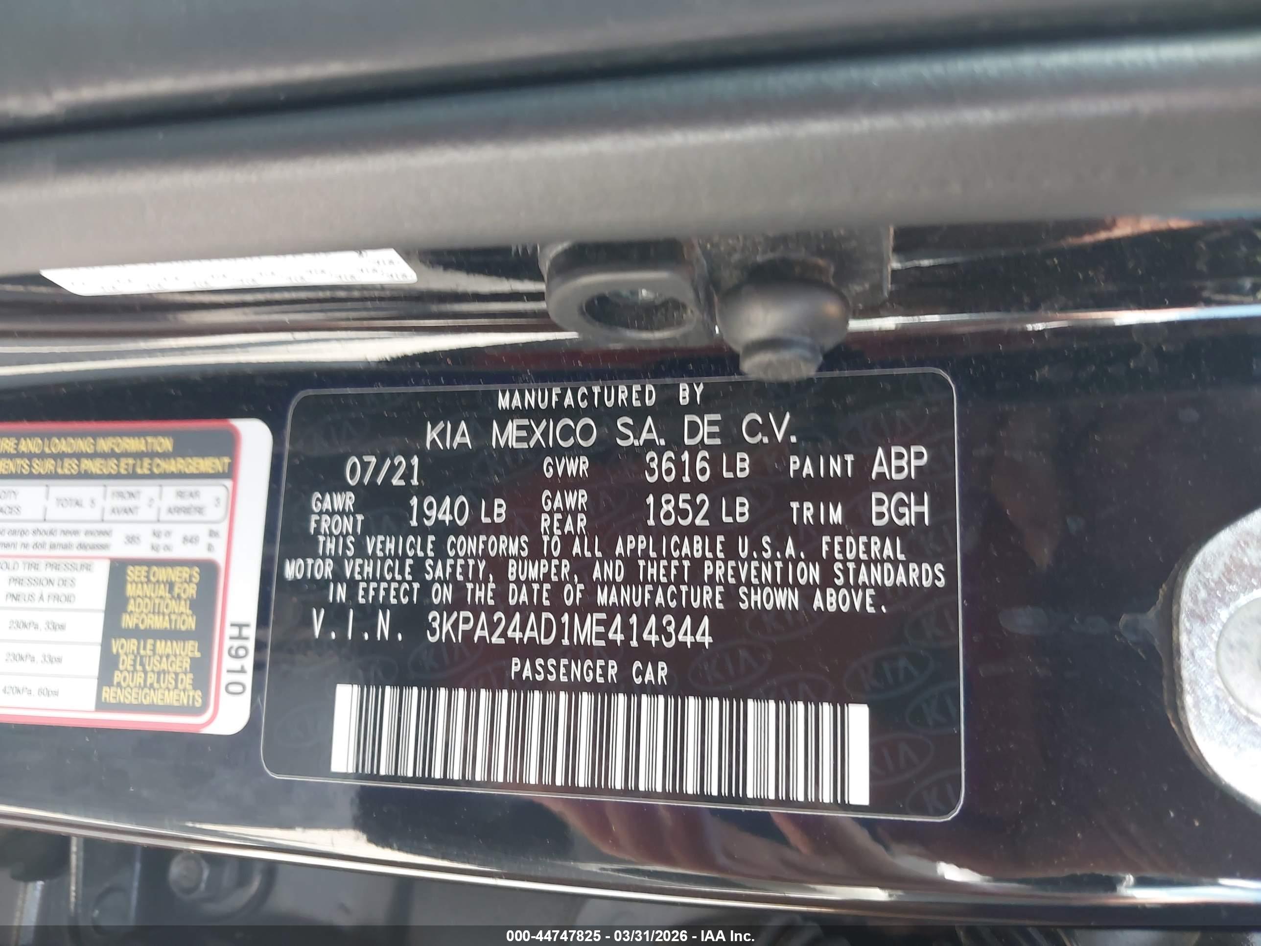 KIA RIO image 9