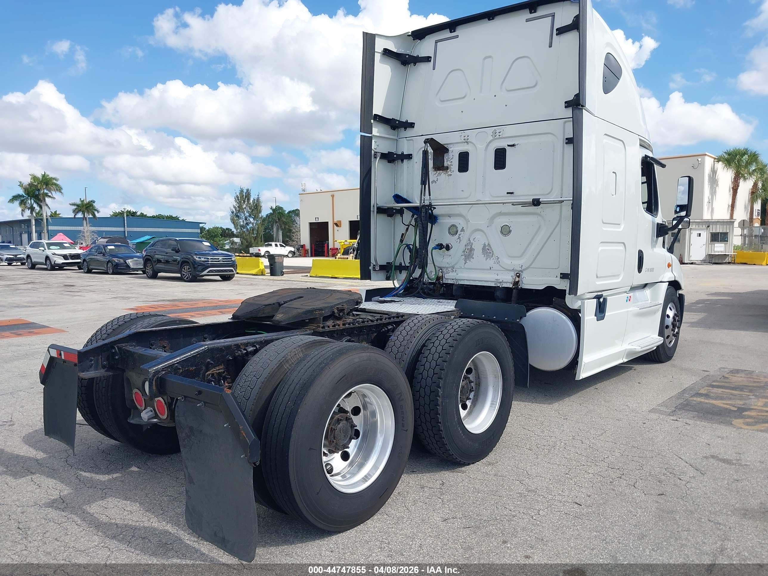 FREIGHTLINER CASCADIA image 4