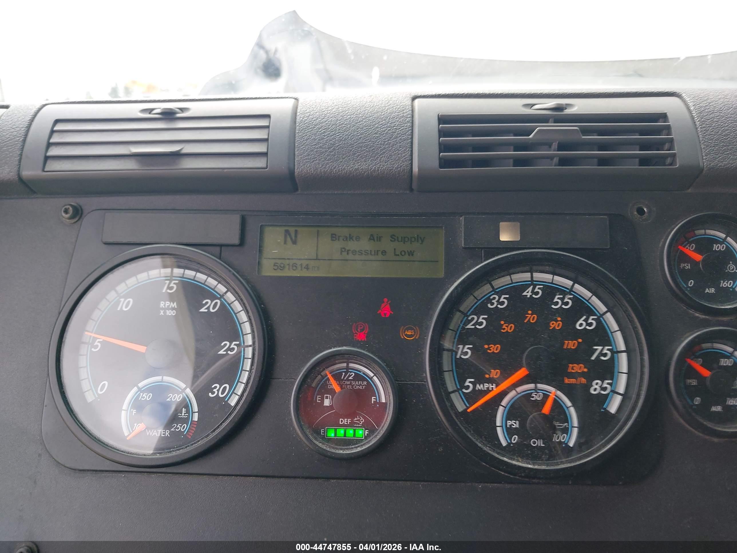 FREIGHTLINER CASCADIA image 6
