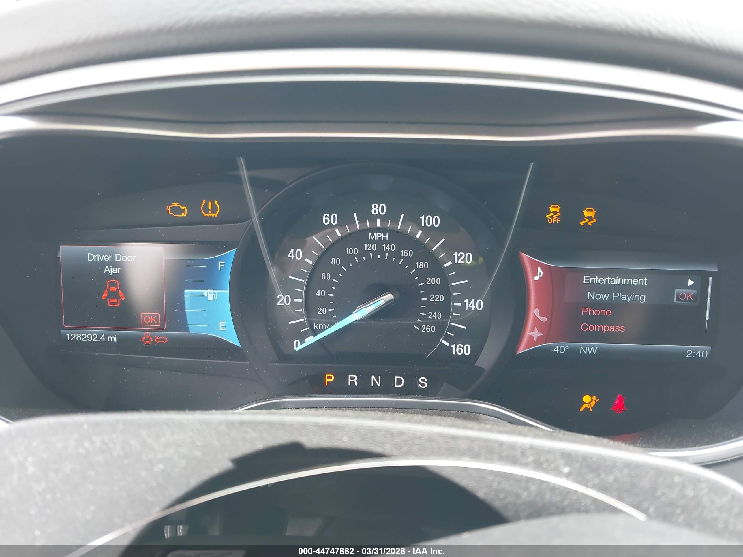 FORD FUSION image 7