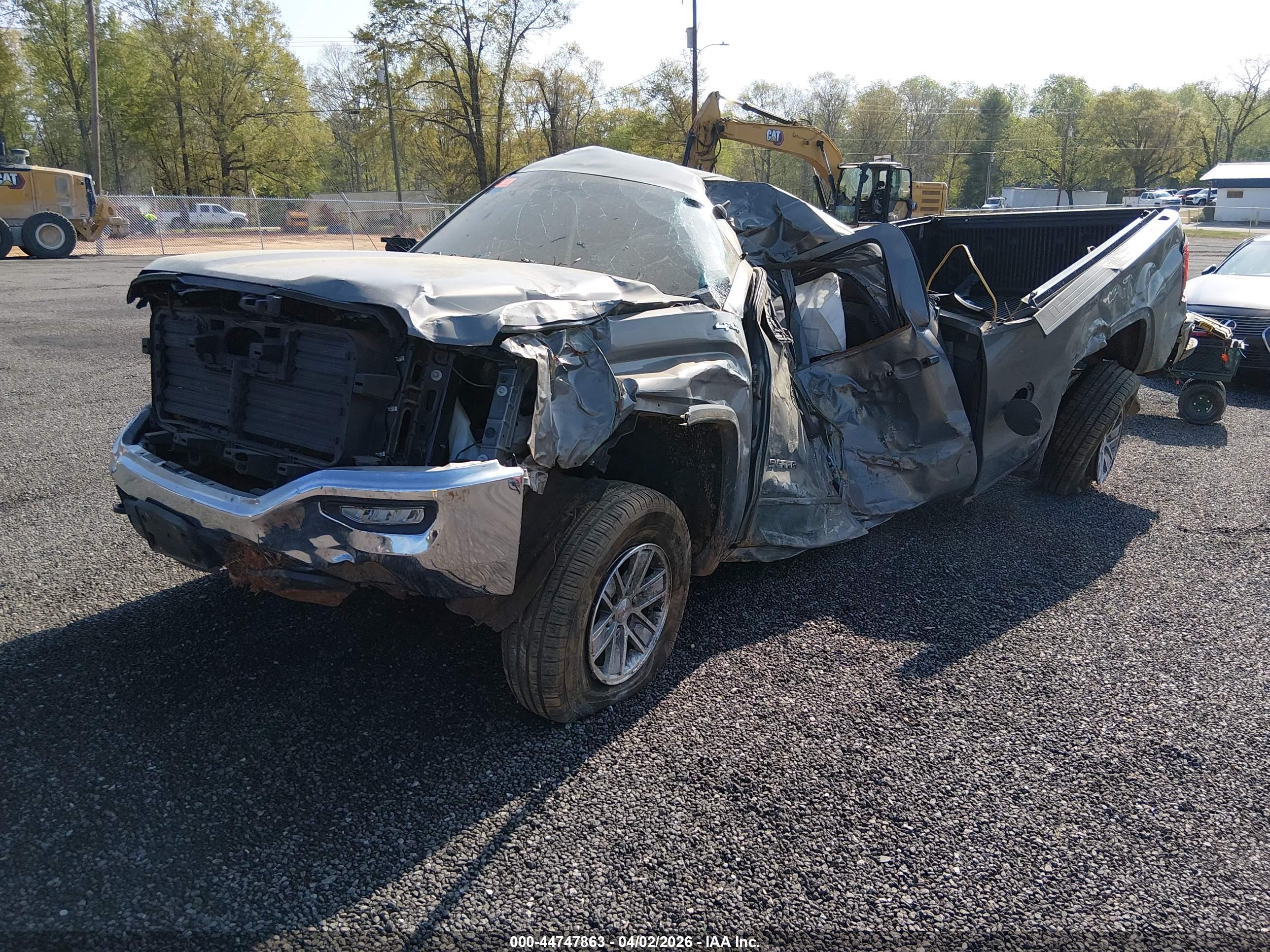 GMC SIERRA image 2