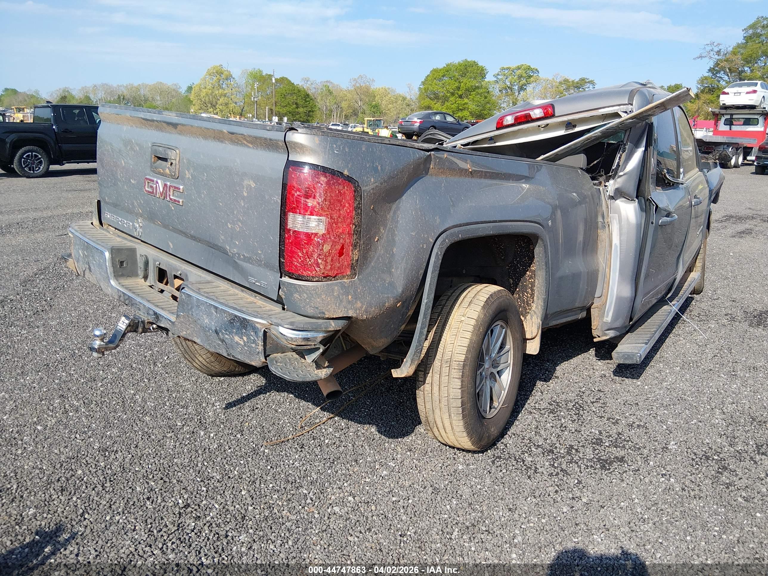 GMC SIERRA image 4