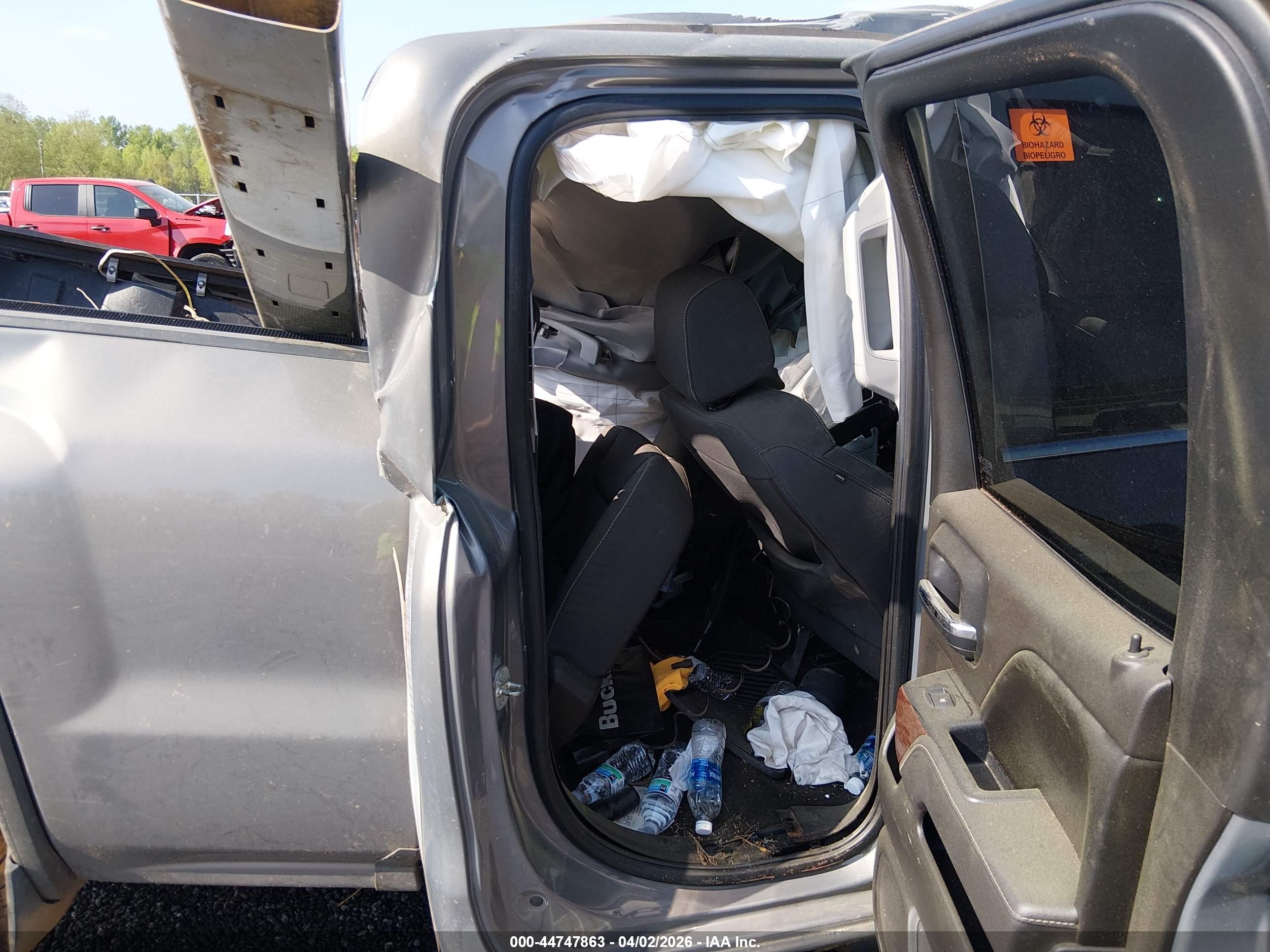 GMC SIERRA image 8
