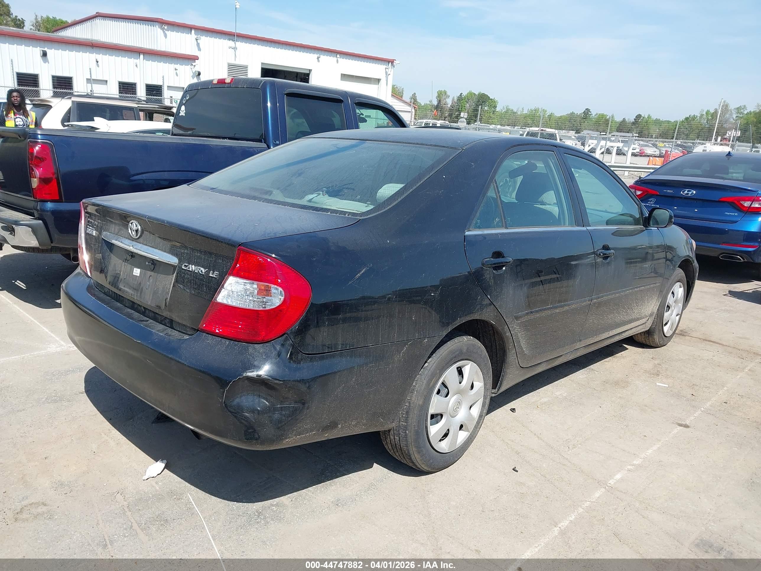 TOYOTA CAMRY image 4
