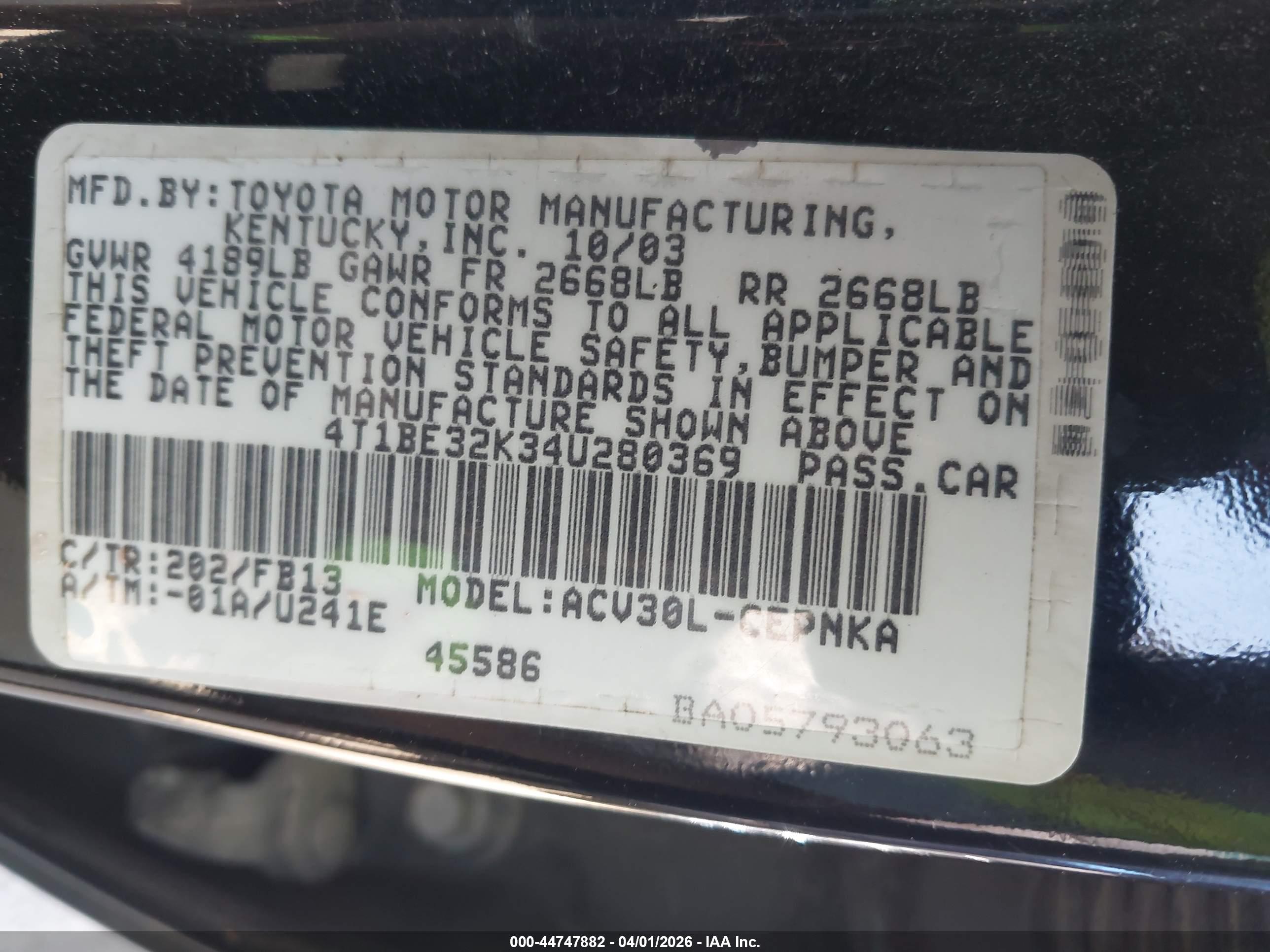 TOYOTA CAMRY image 9