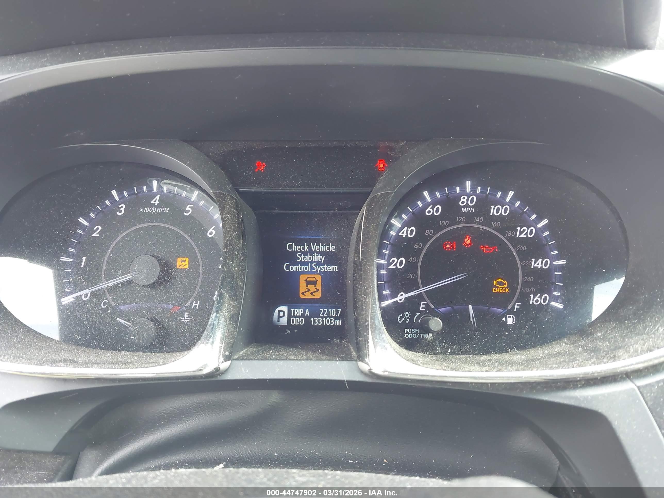 TOYOTA AVALON image 7