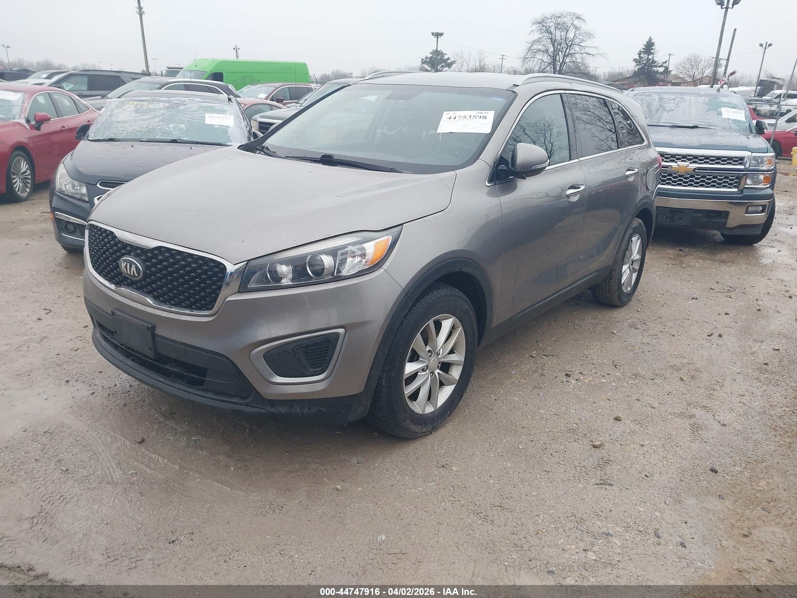 KIA SORENTO image 2