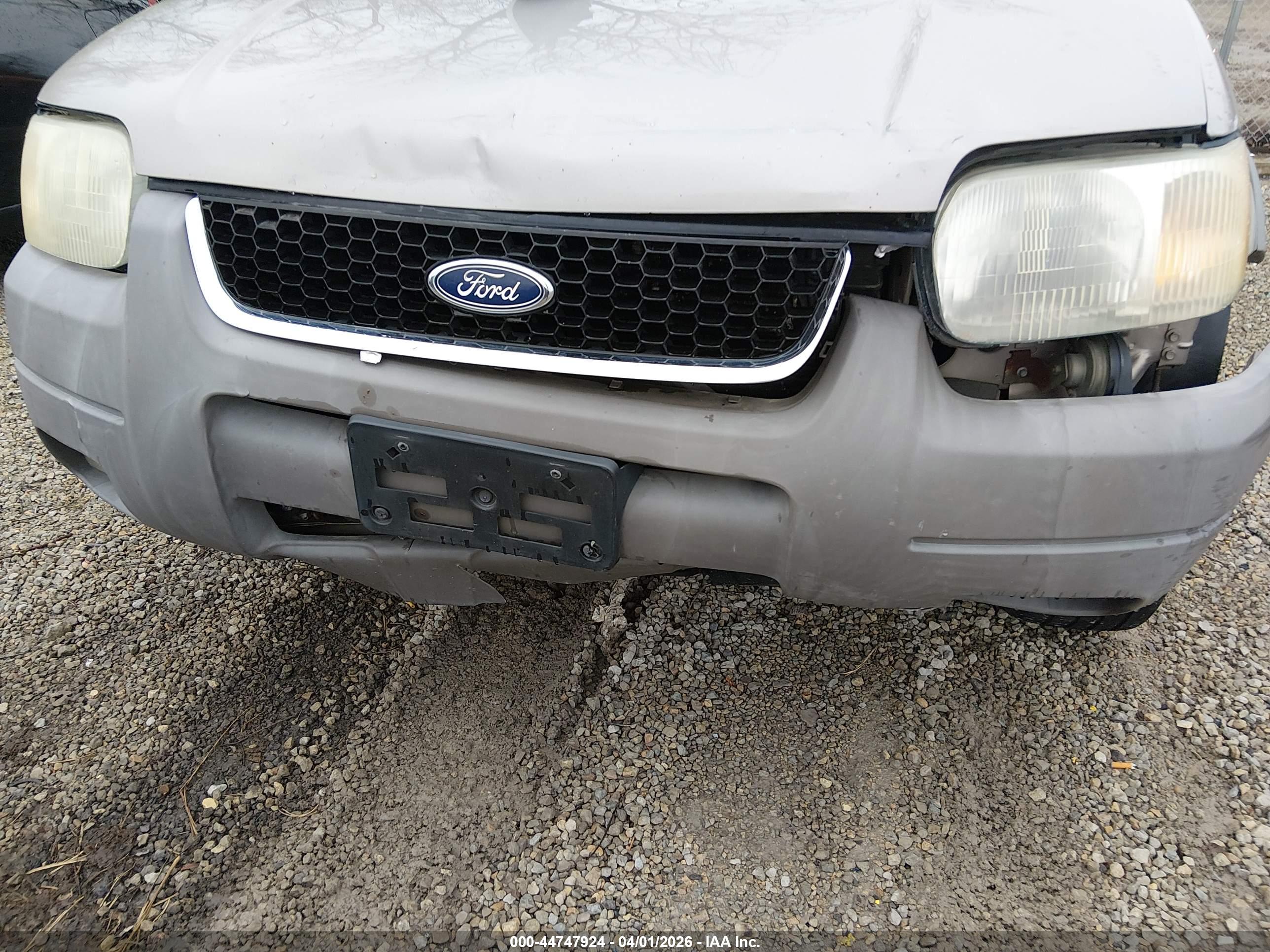 FORD ESCAPE image 6