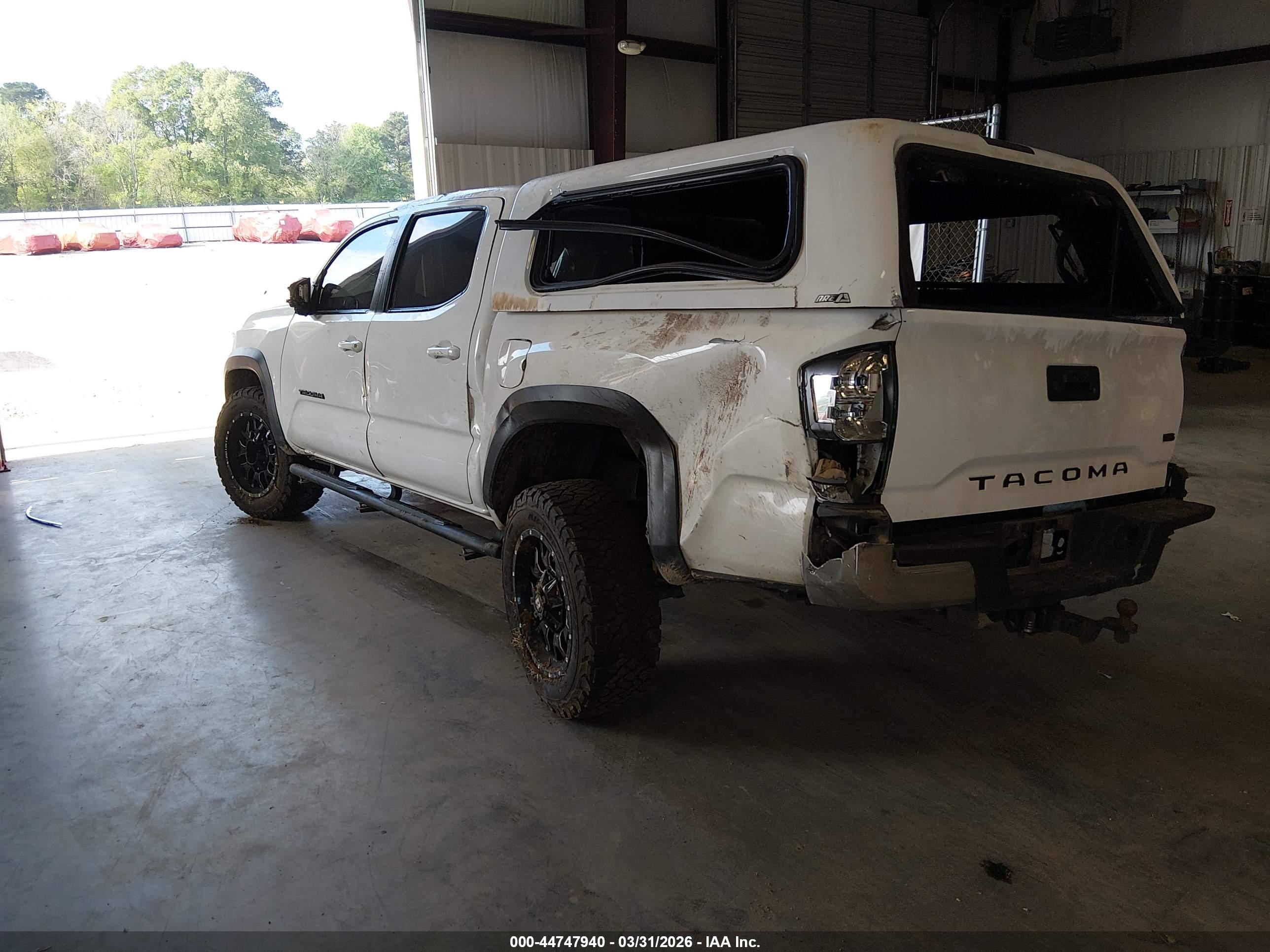 TOYOTA TACOMA image 3