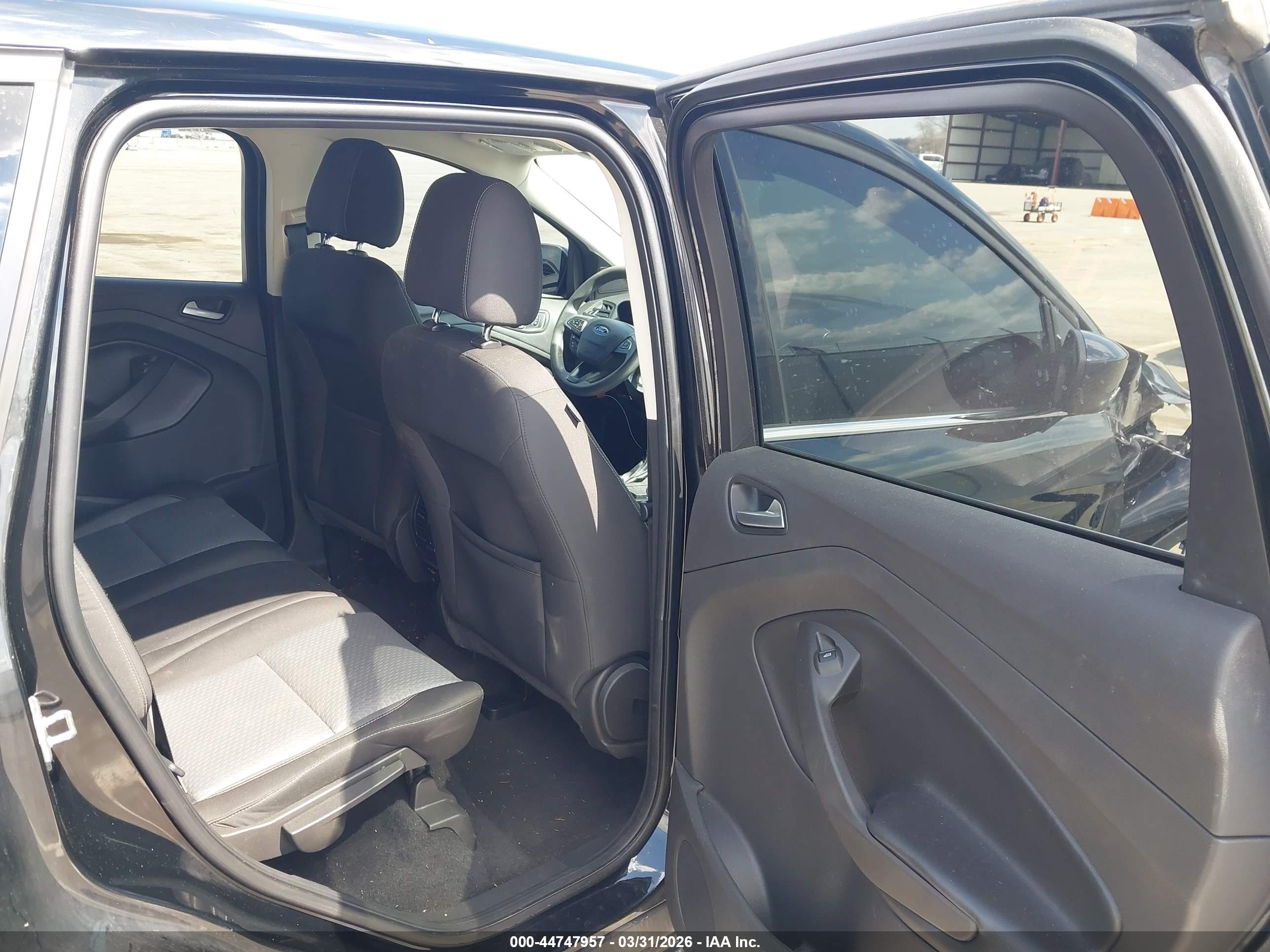 FORD ESCAPE image 8