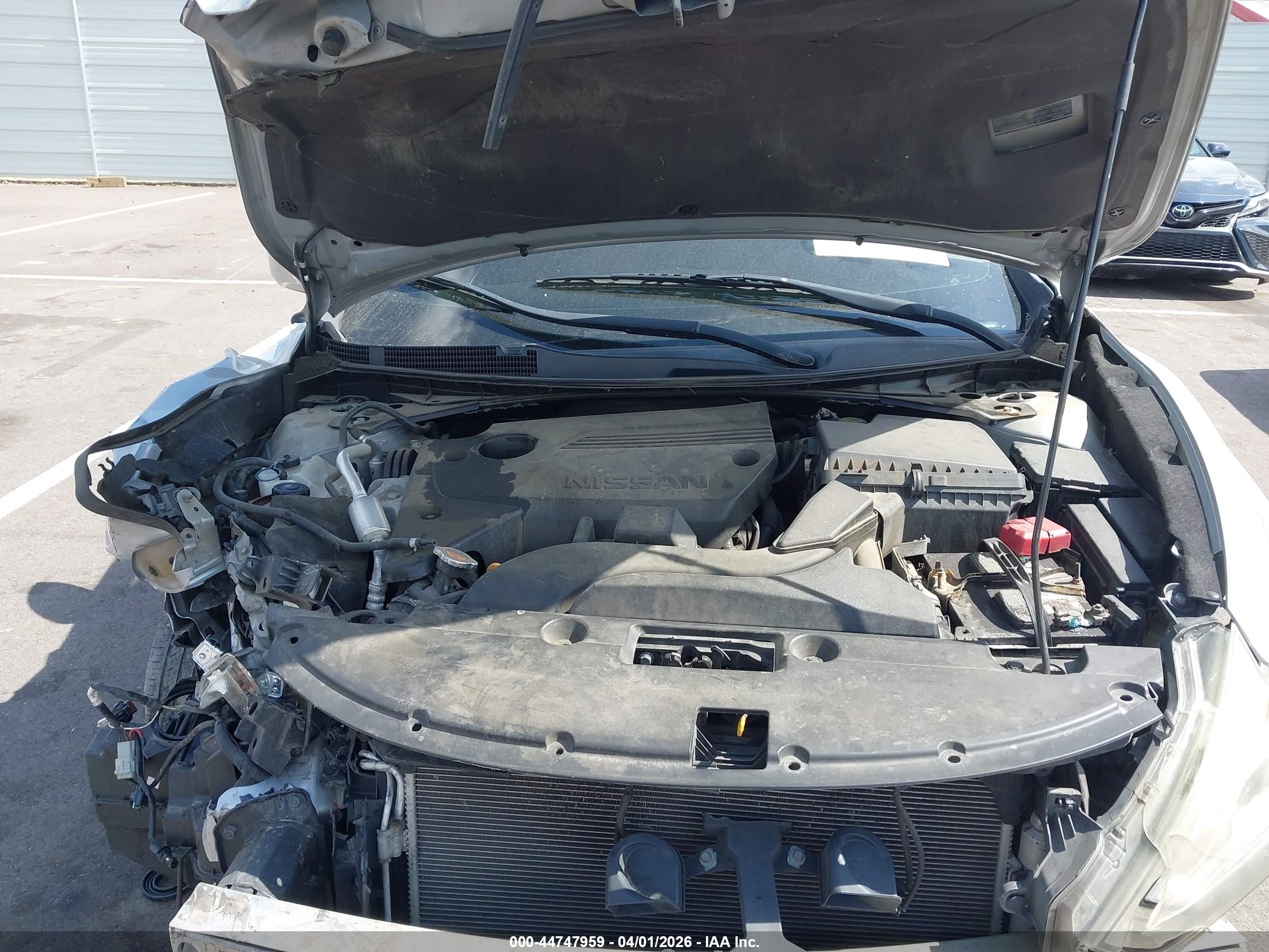 NISSAN ALTIMA image 10