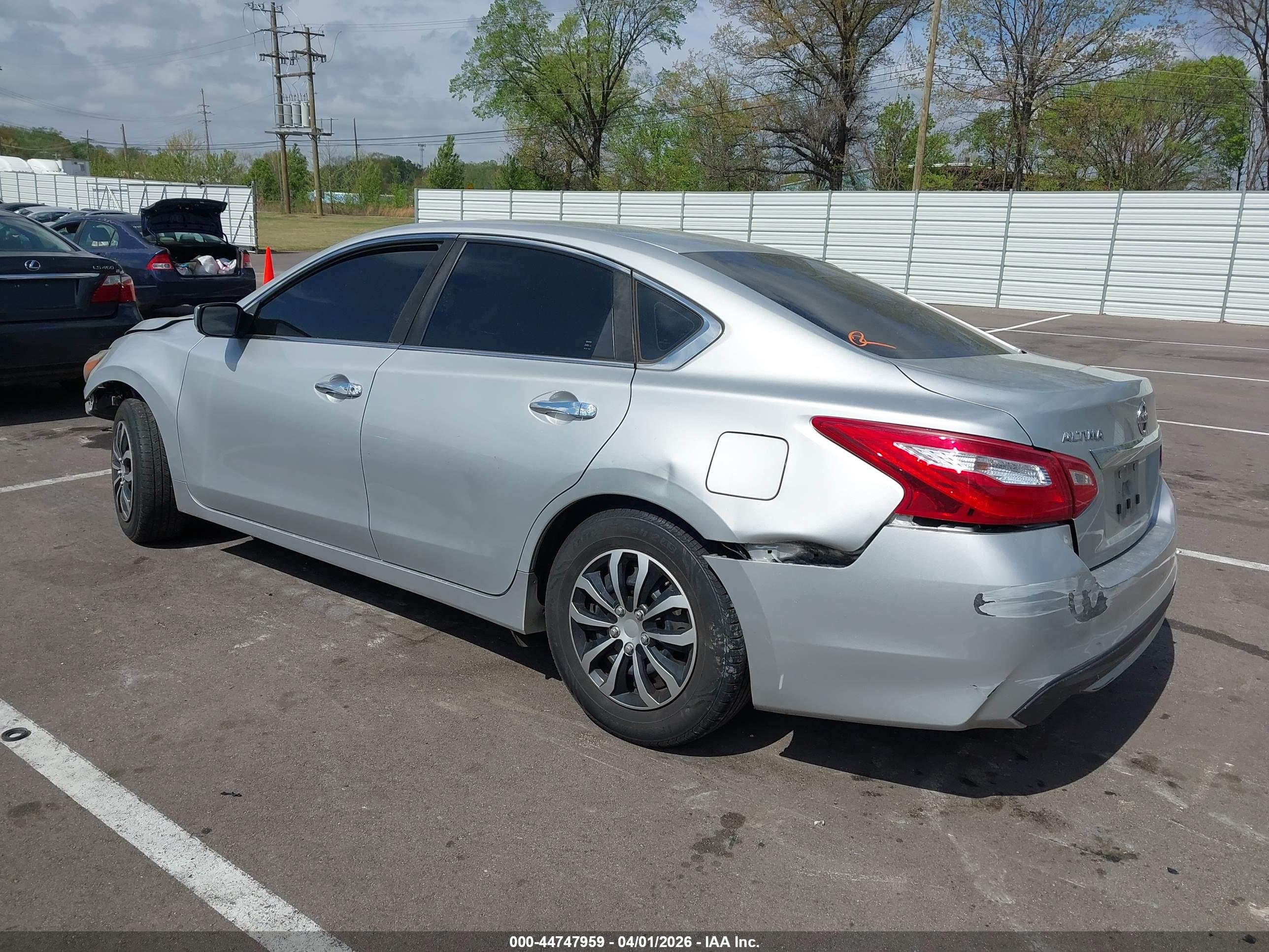 NISSAN ALTIMA image 3