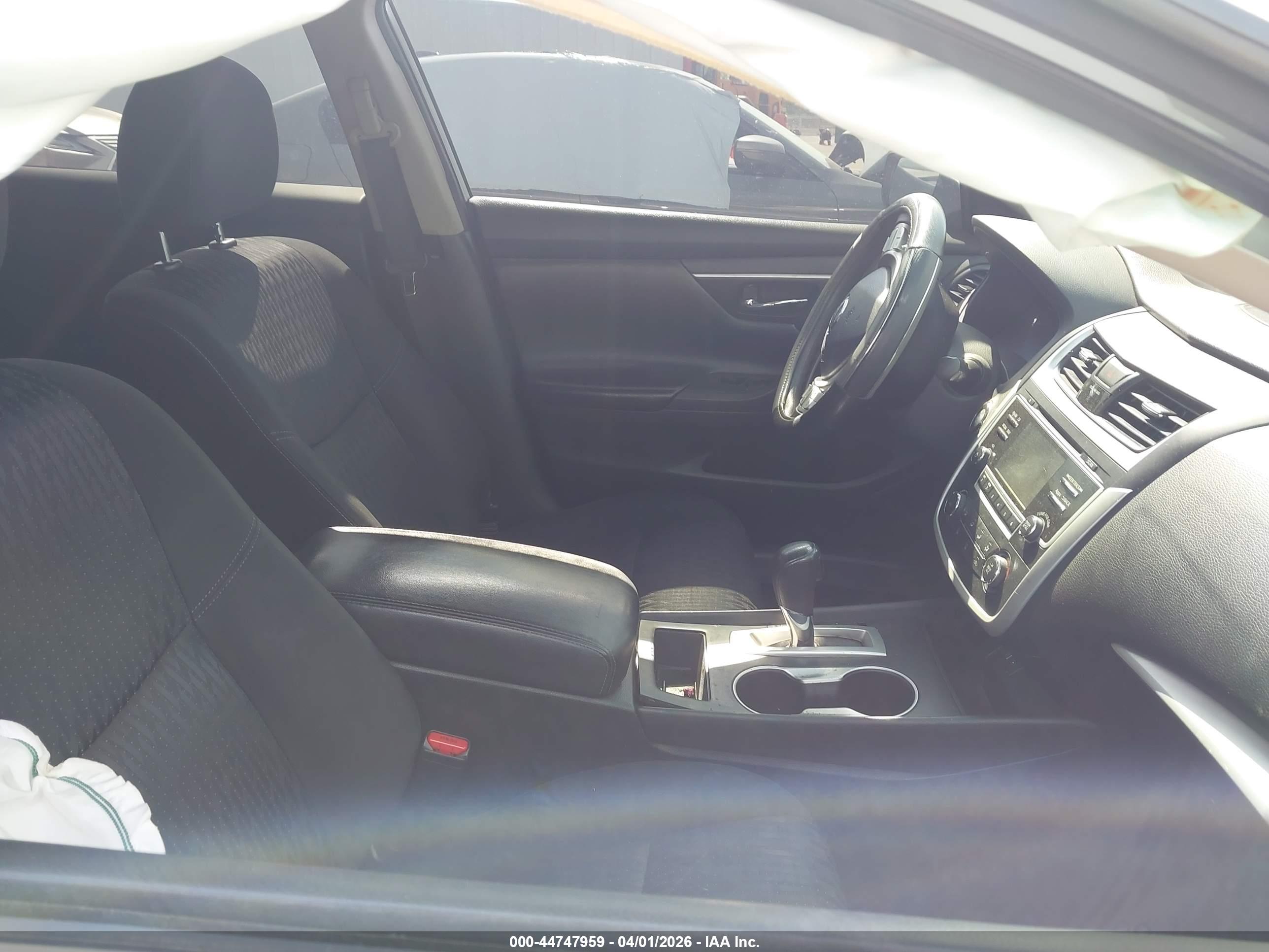 NISSAN ALTIMA image 5