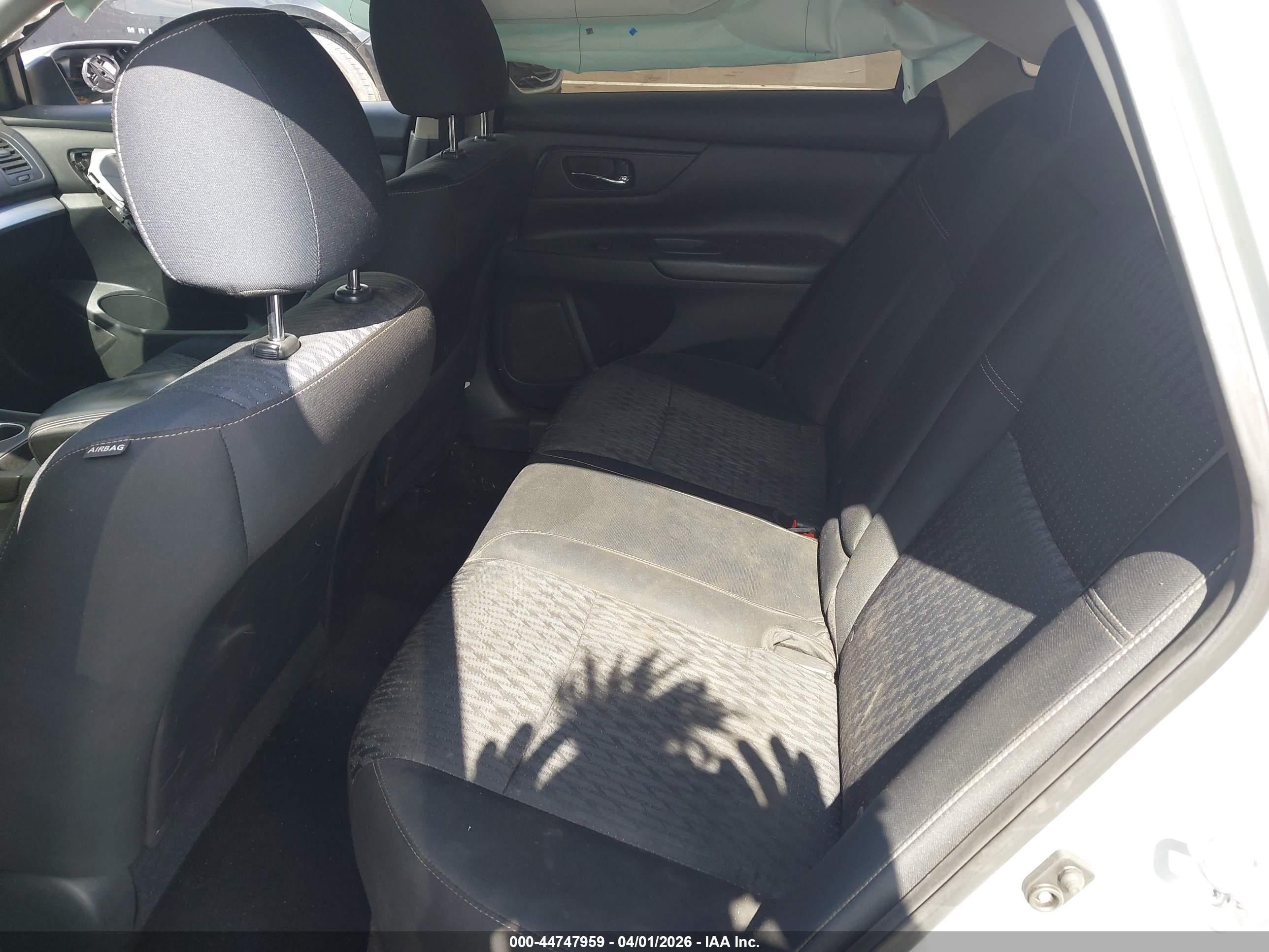 NISSAN ALTIMA image 8