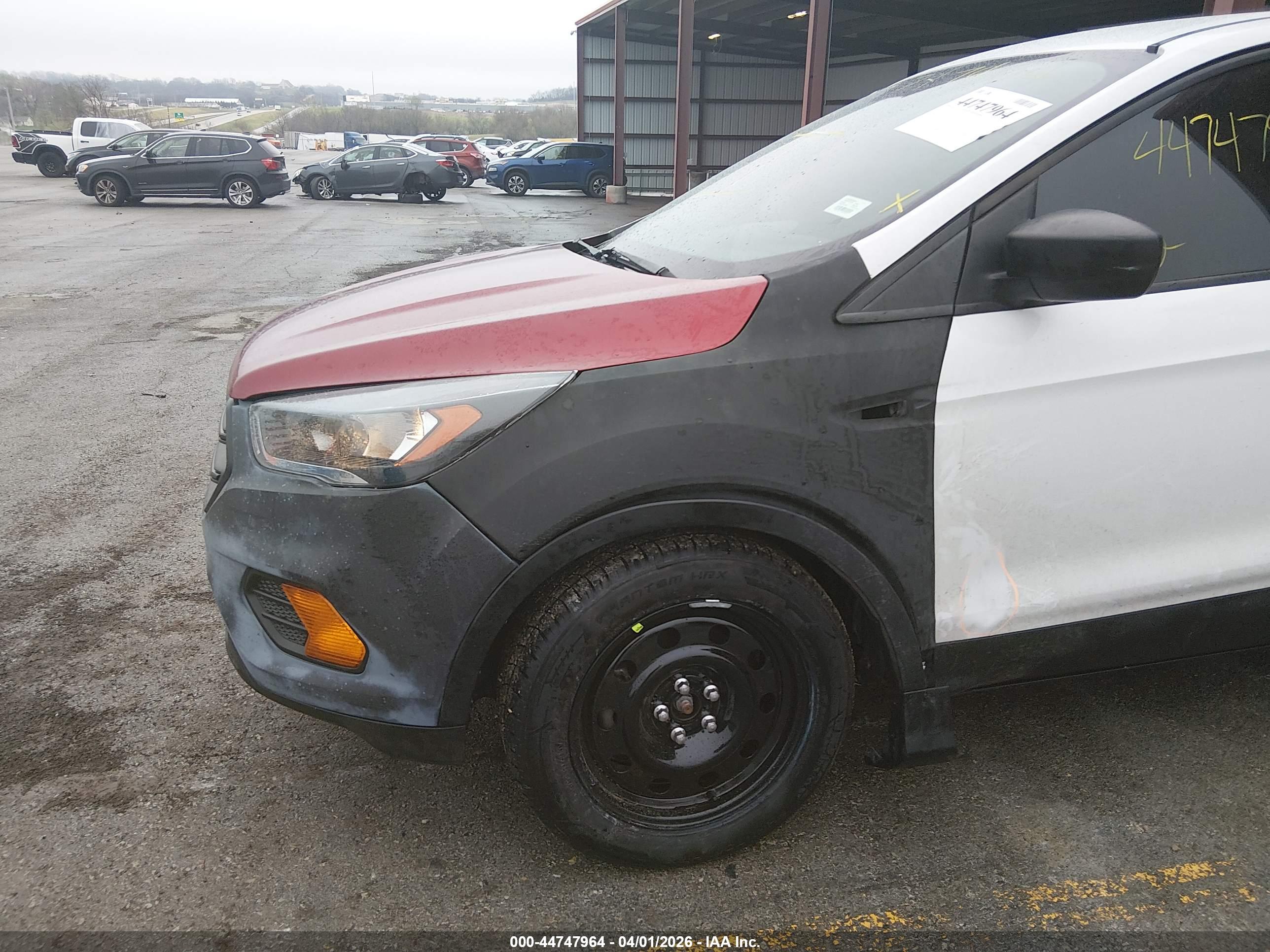 FORD ESCAPE image 6