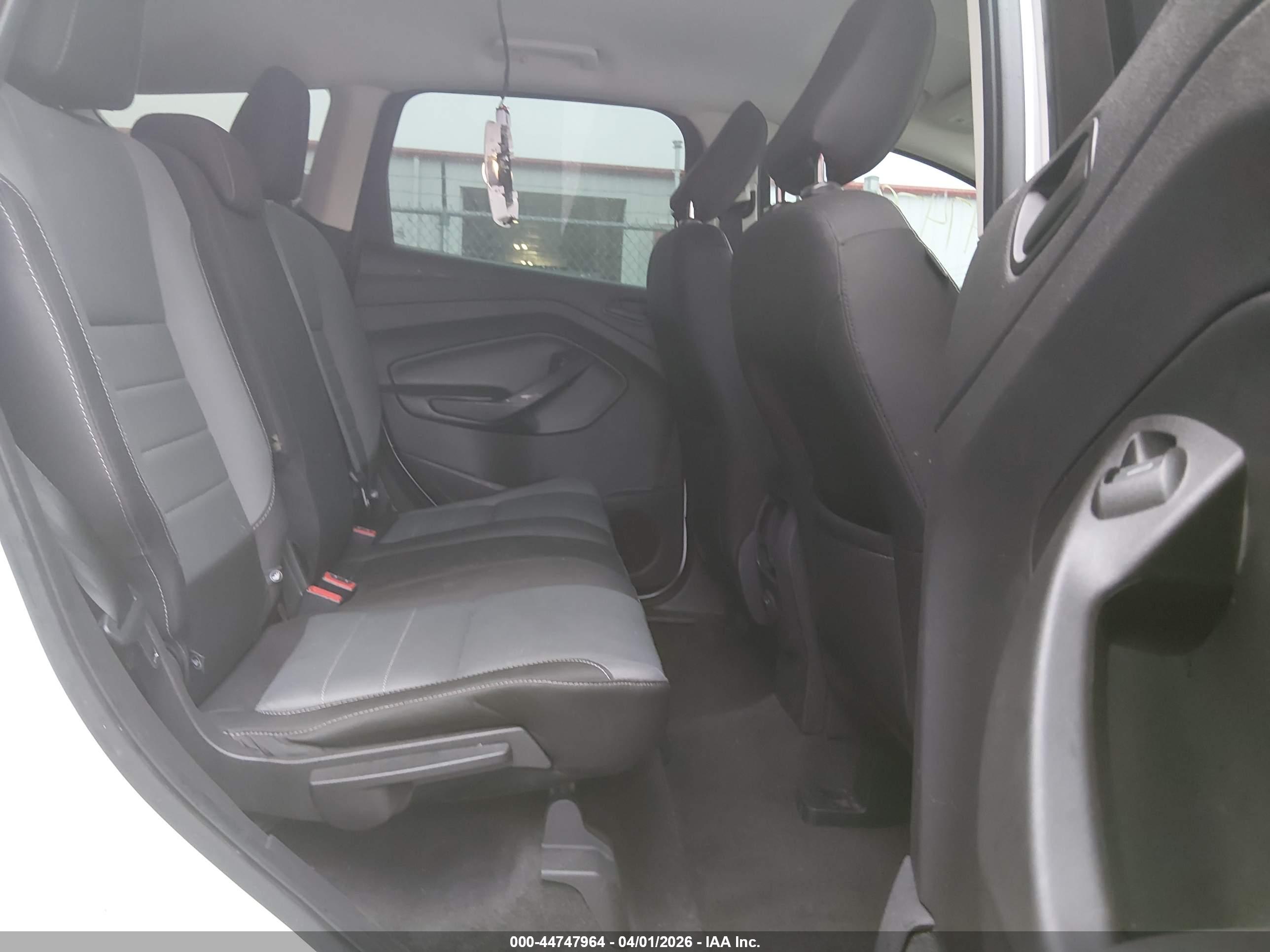FORD ESCAPE image 8