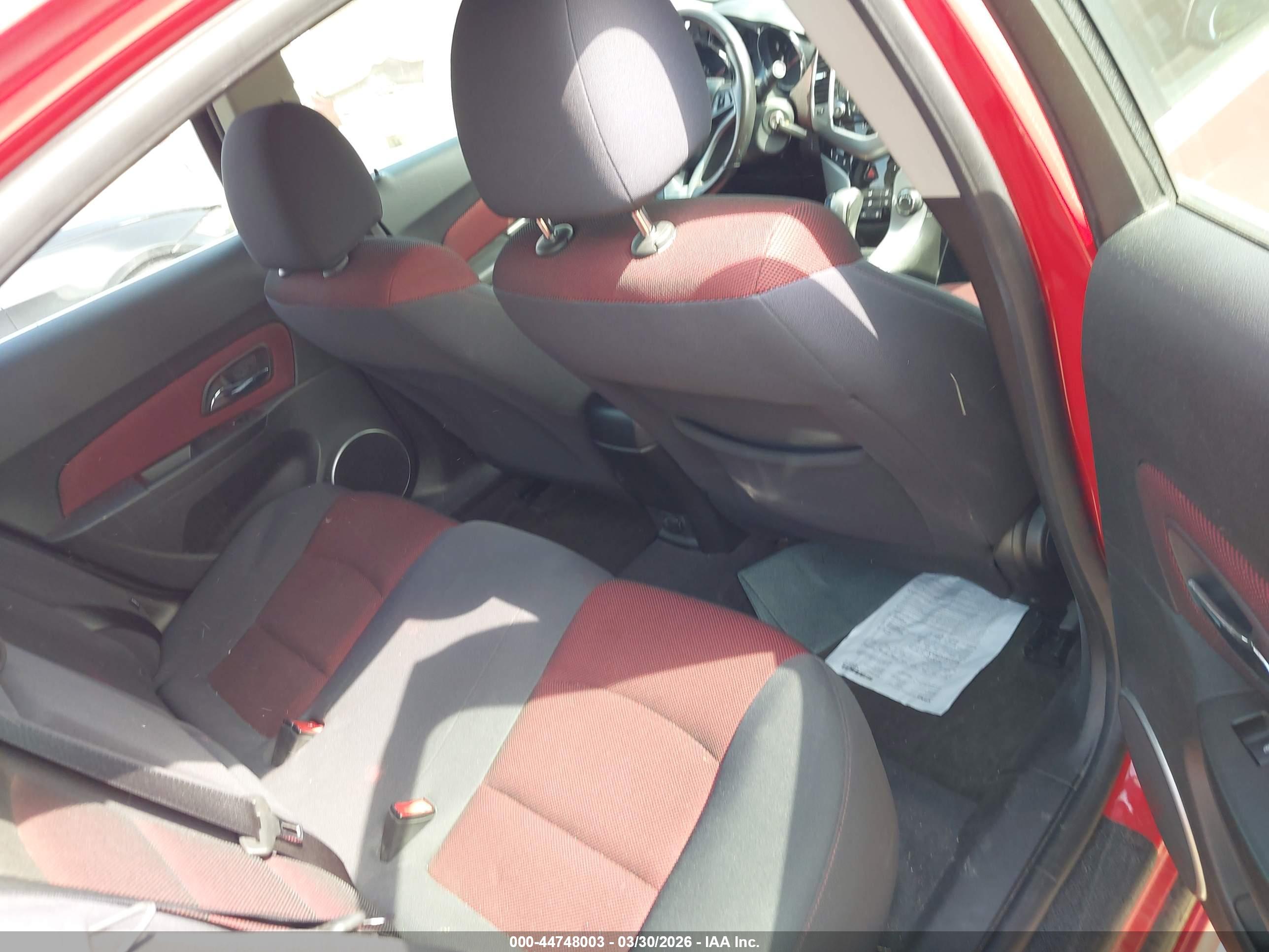CHEVROLET CRUZE image 8