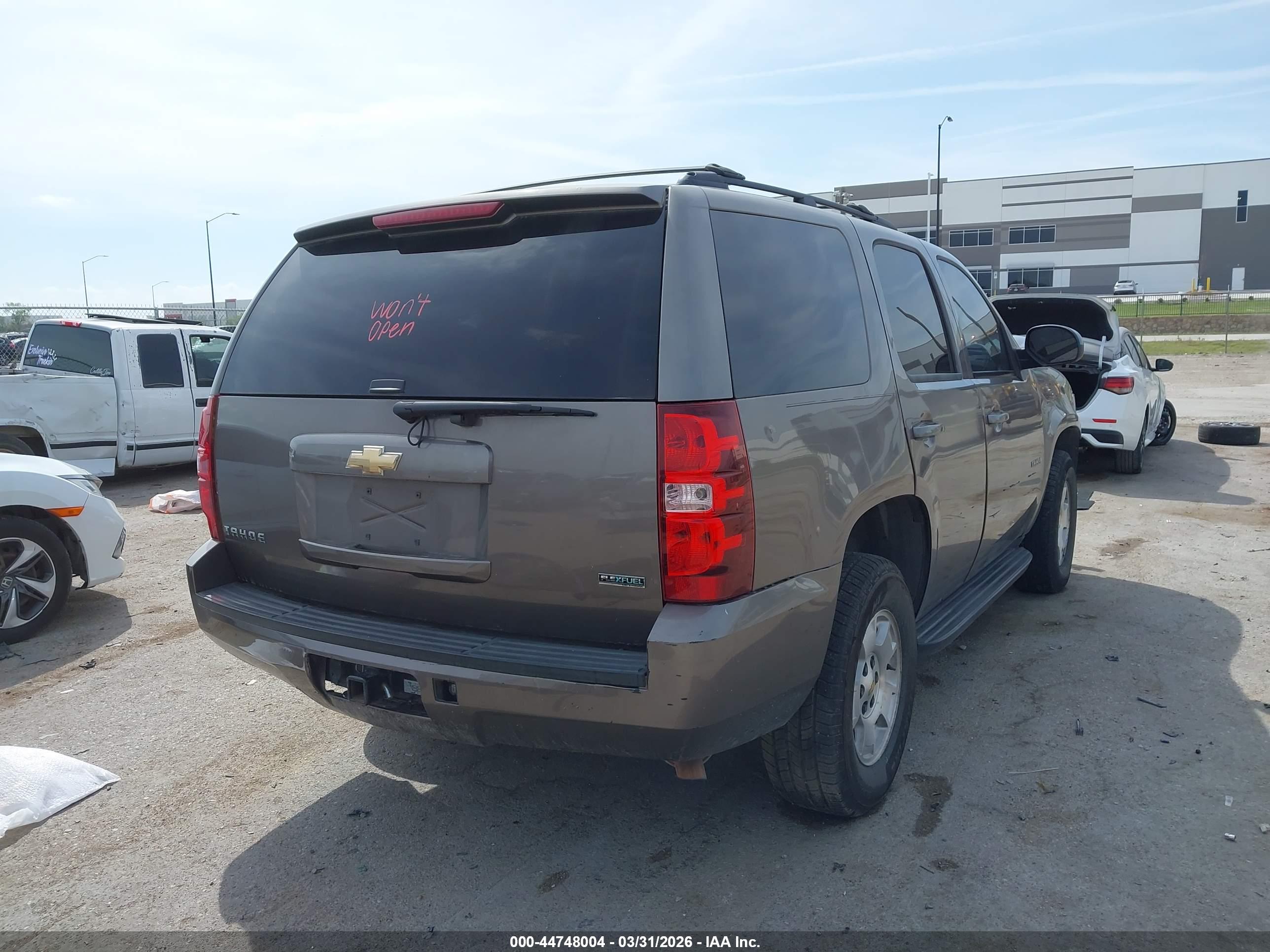 CHEVROLET TAHOE image 4