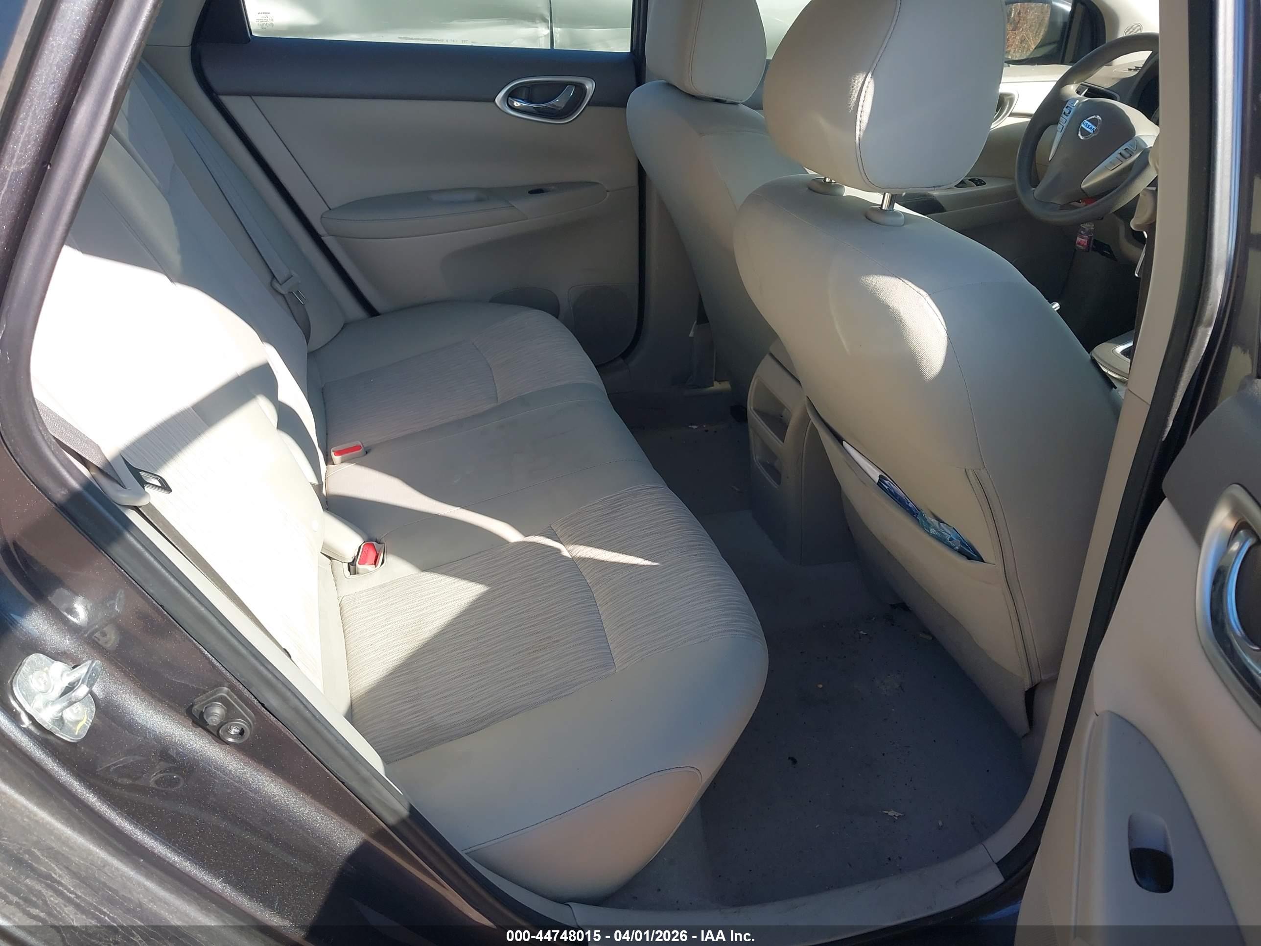 NISSAN SENTRA image 8