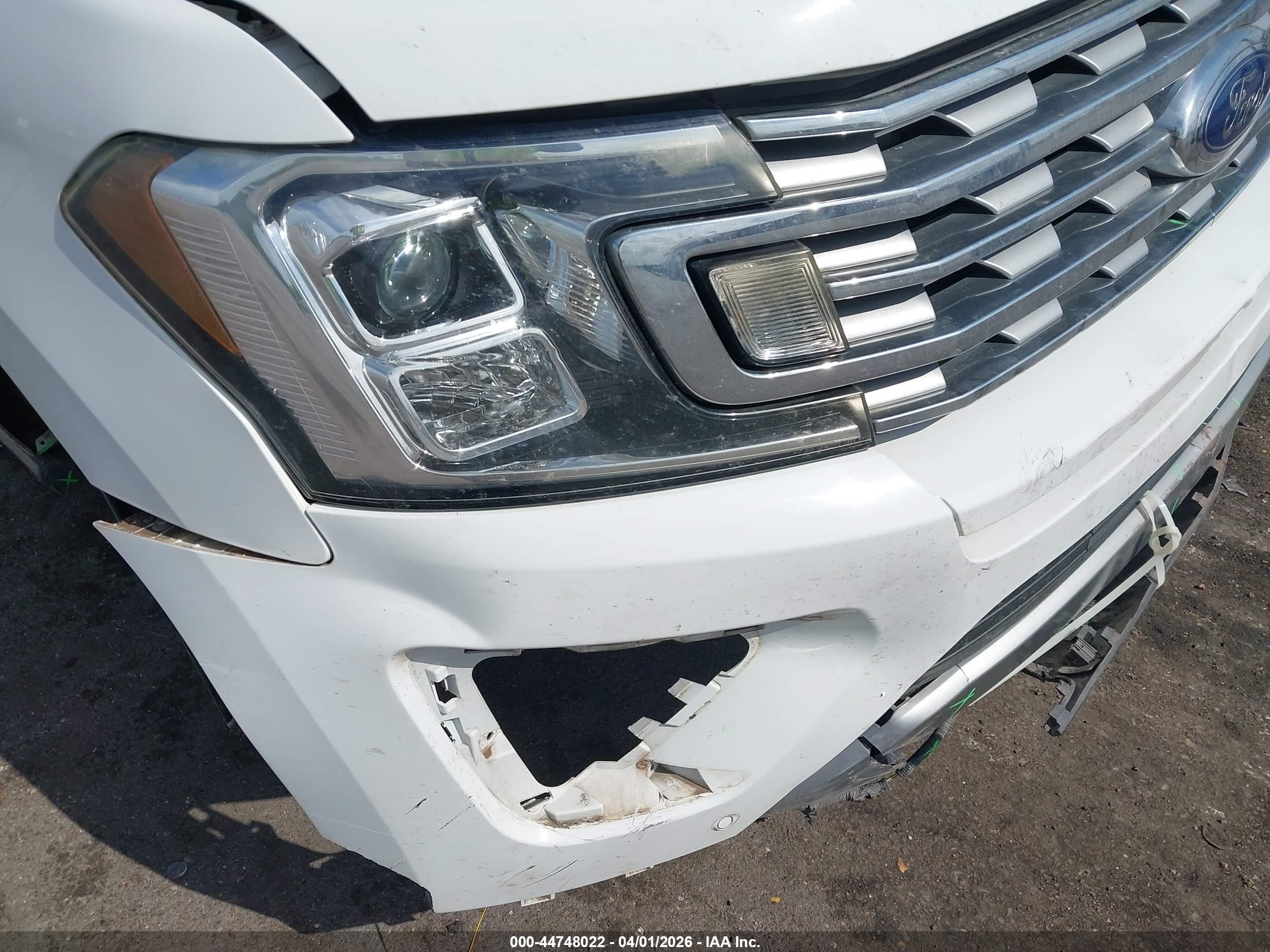 FORD EXPEDITION image 6