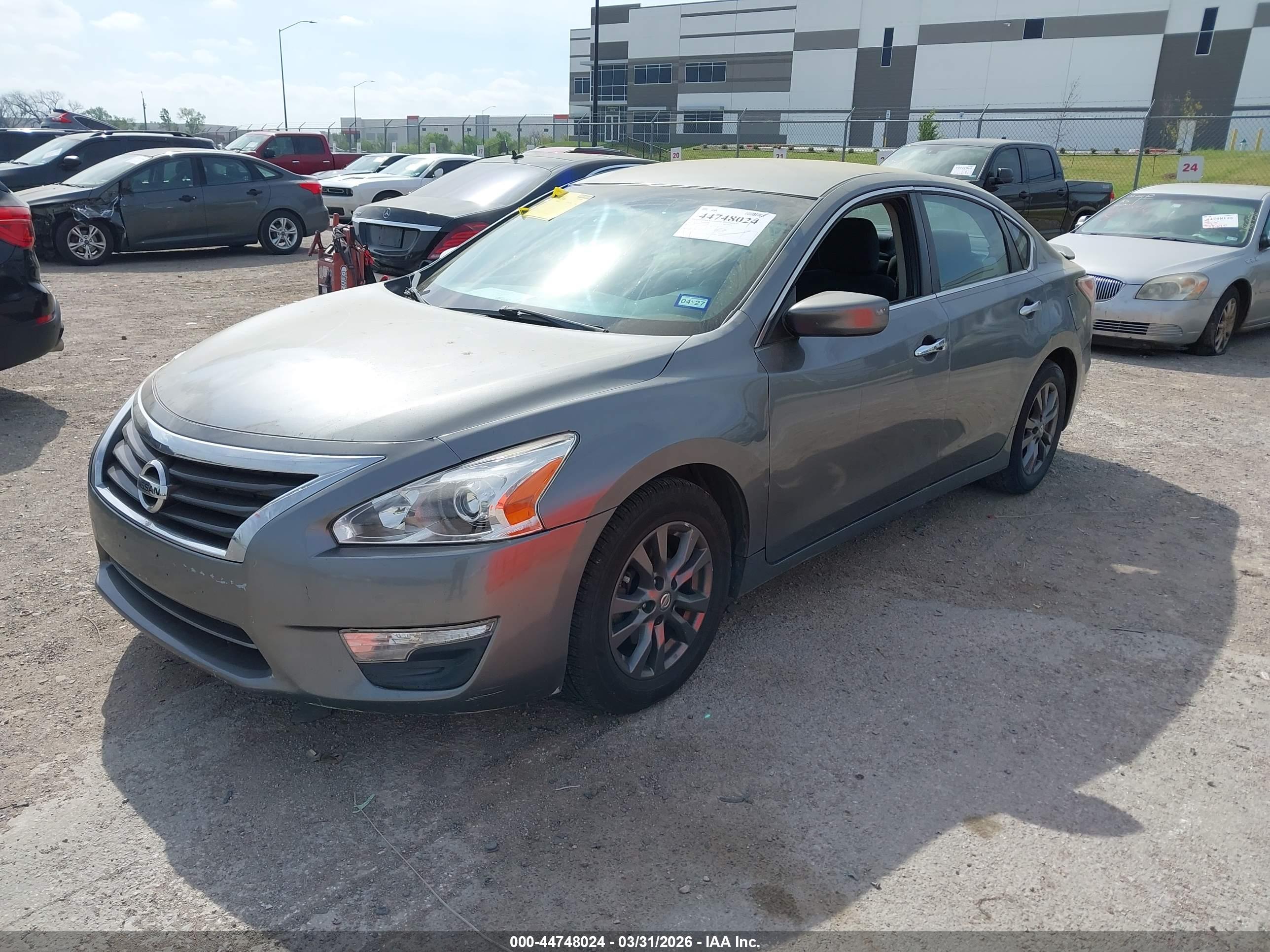 NISSAN ALTIMA image 2