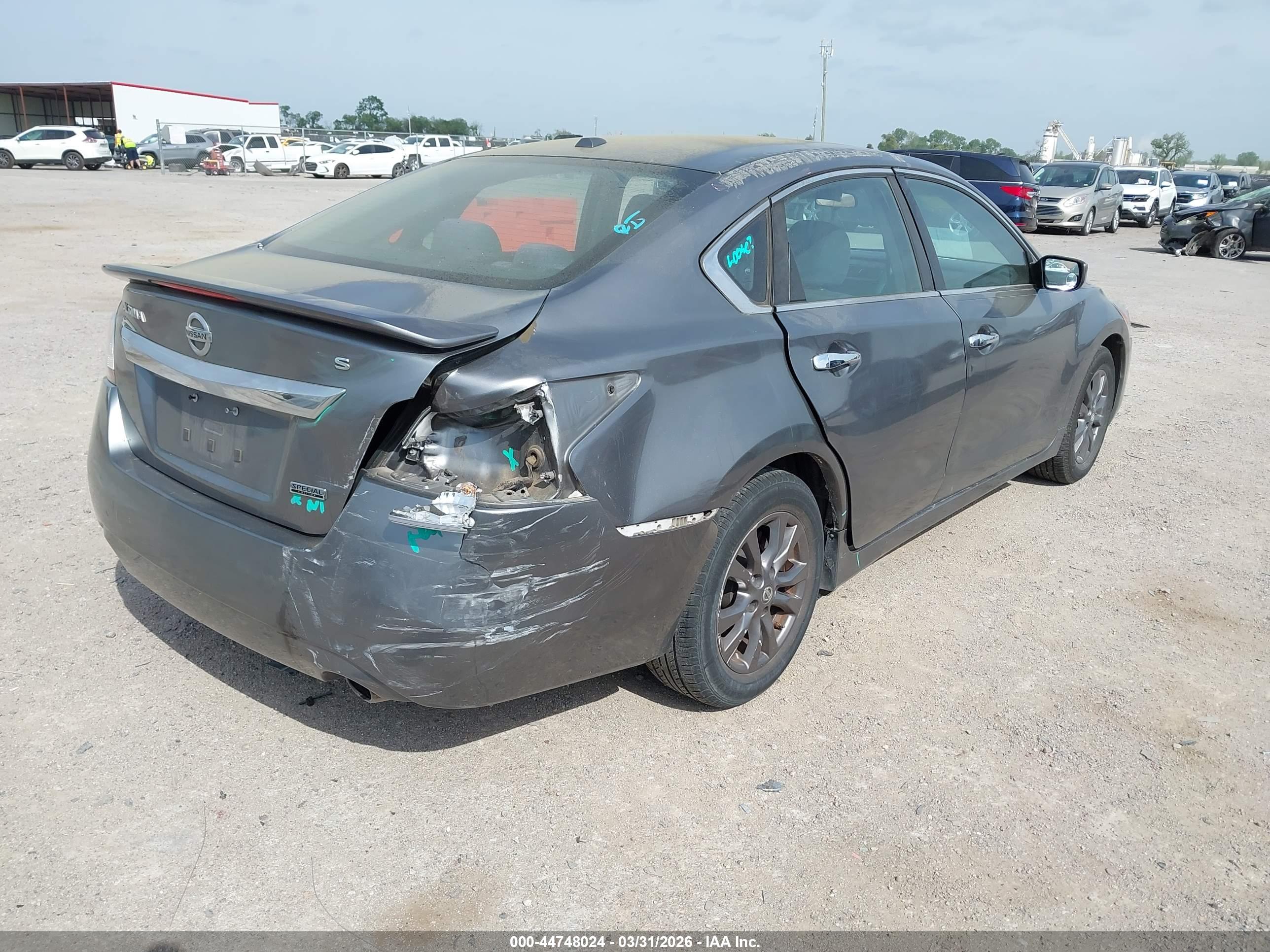 NISSAN ALTIMA image 4
