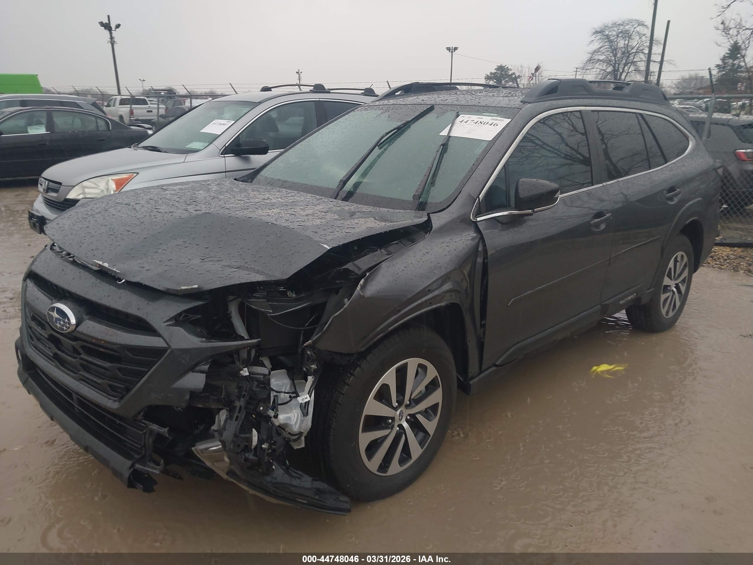 SUBARU OUTBACK image 2