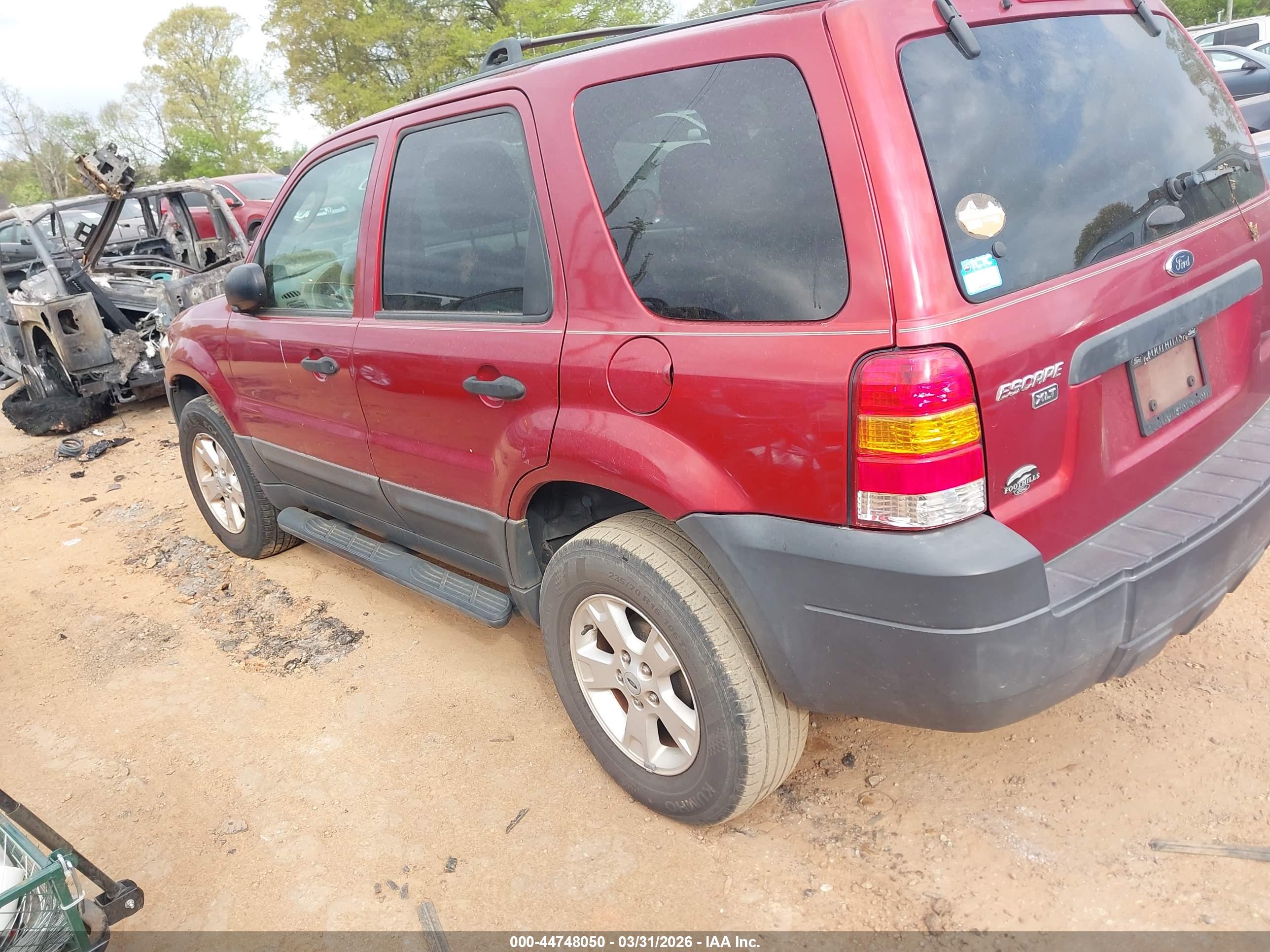 FORD ESCAPE image 3