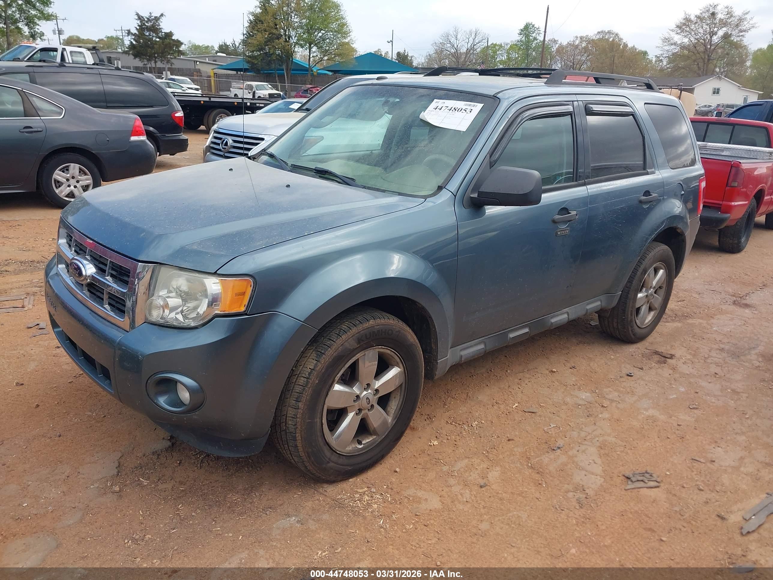 FORD ESCAPE image 2