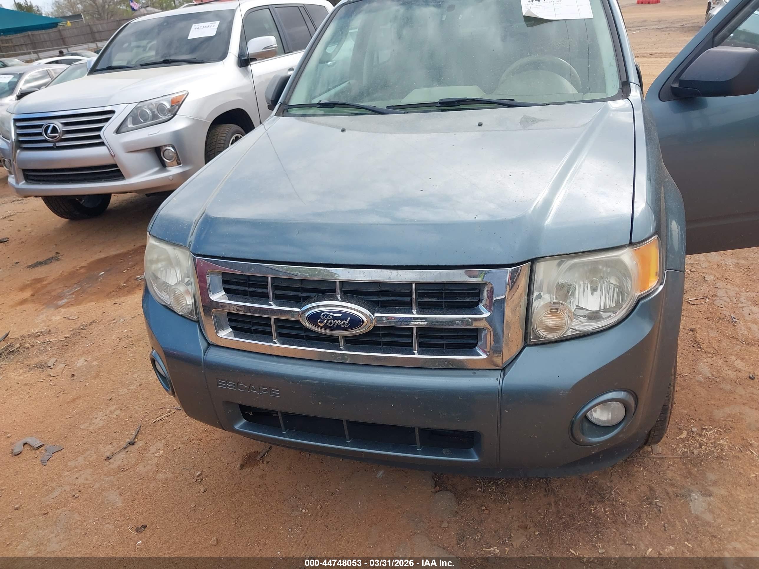 FORD ESCAPE image 6