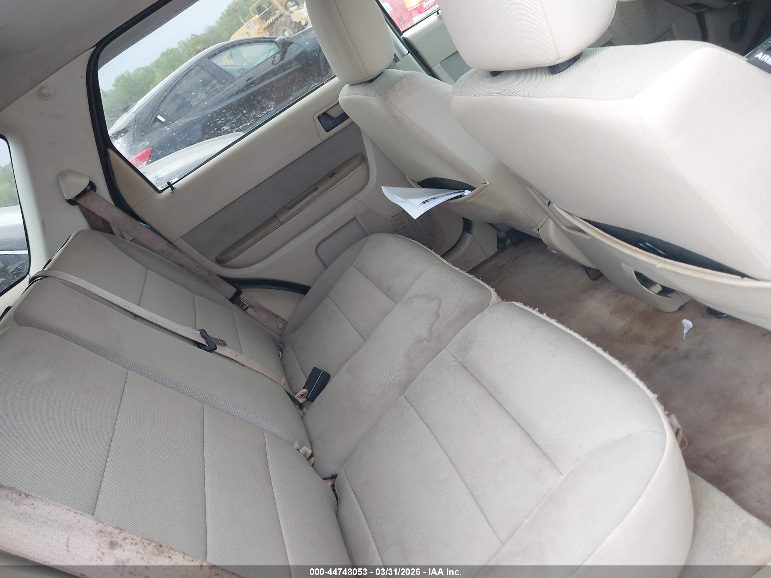FORD ESCAPE image 8