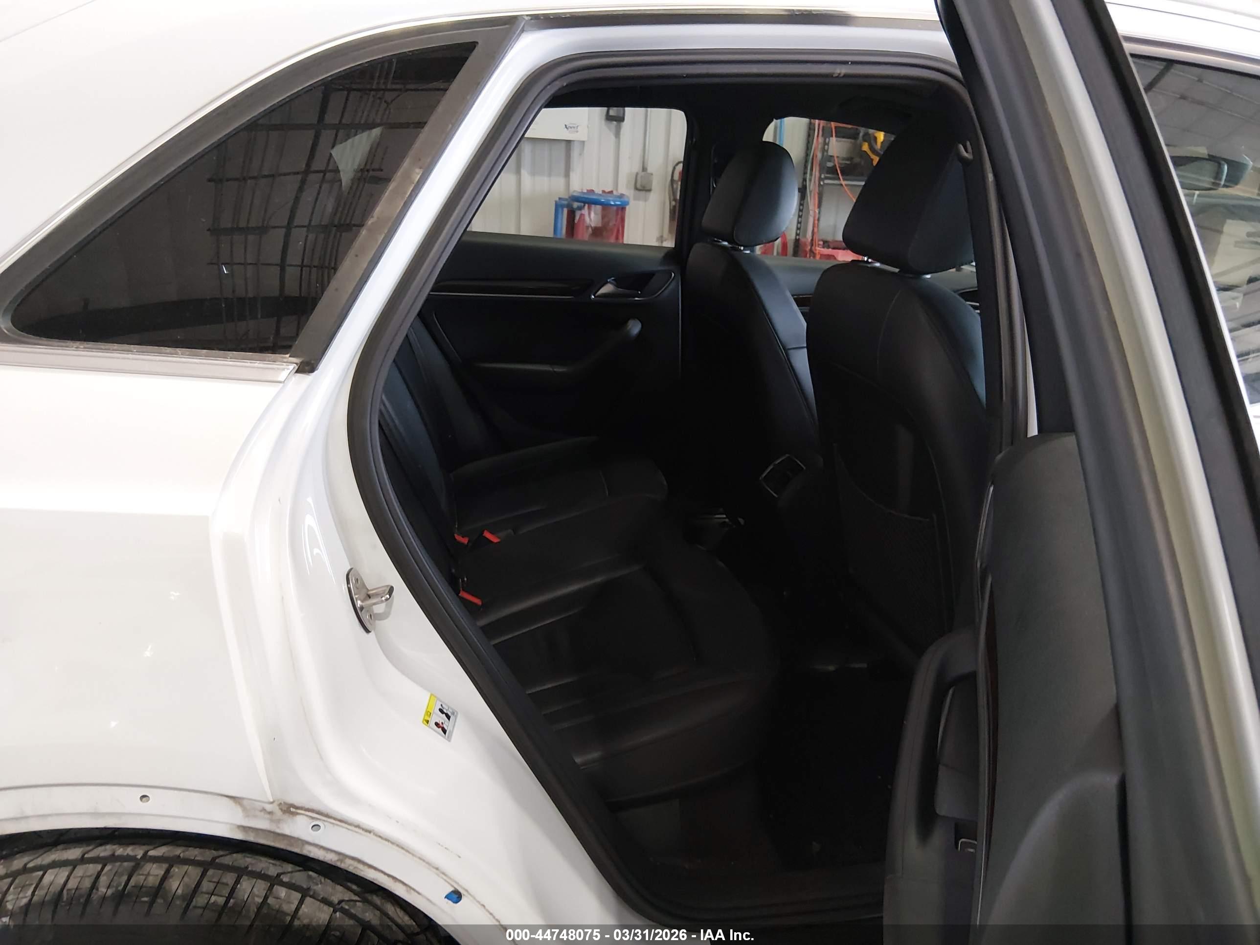 AUDI Q3 image 8