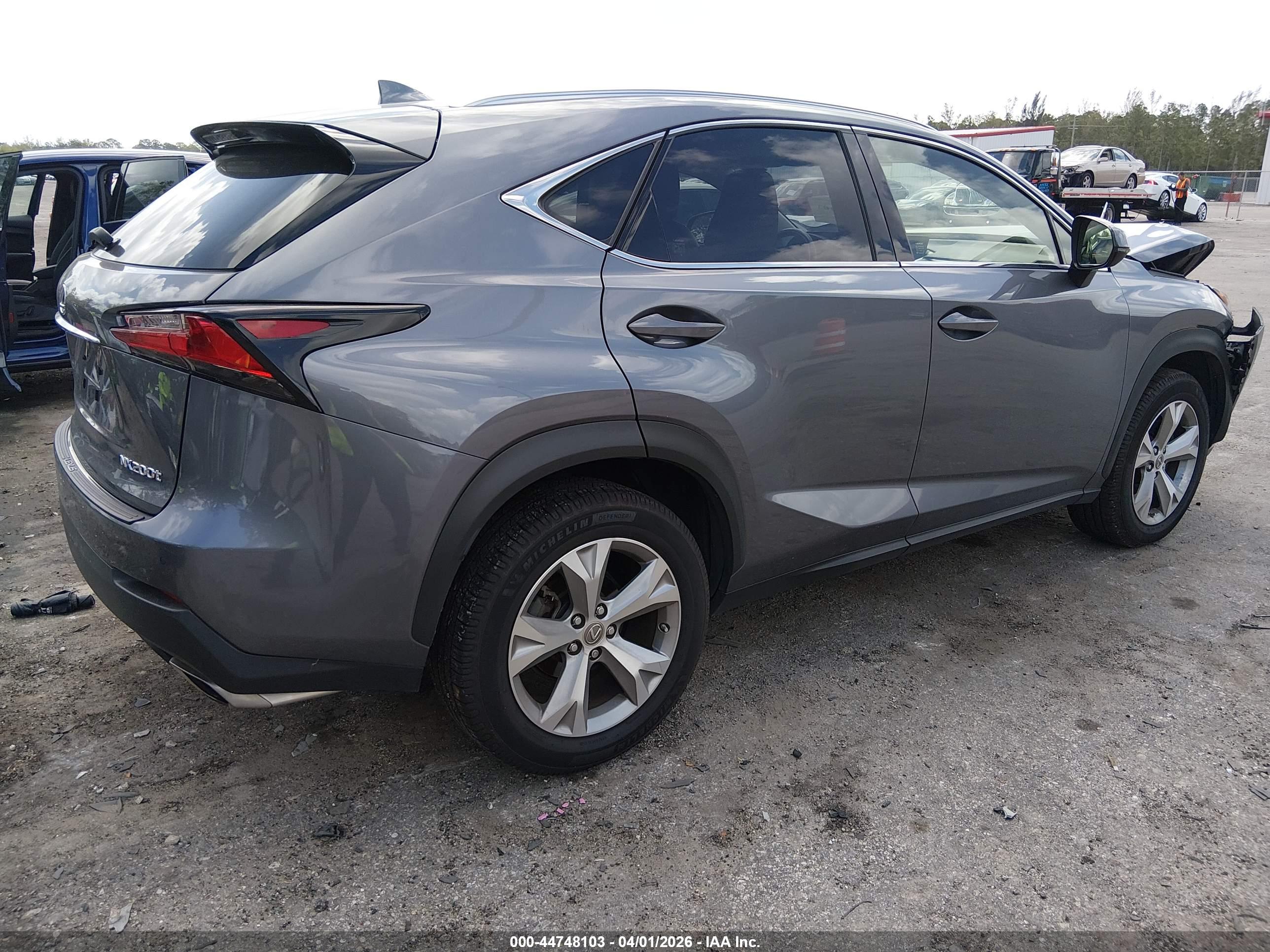 LEXUS NX image 4