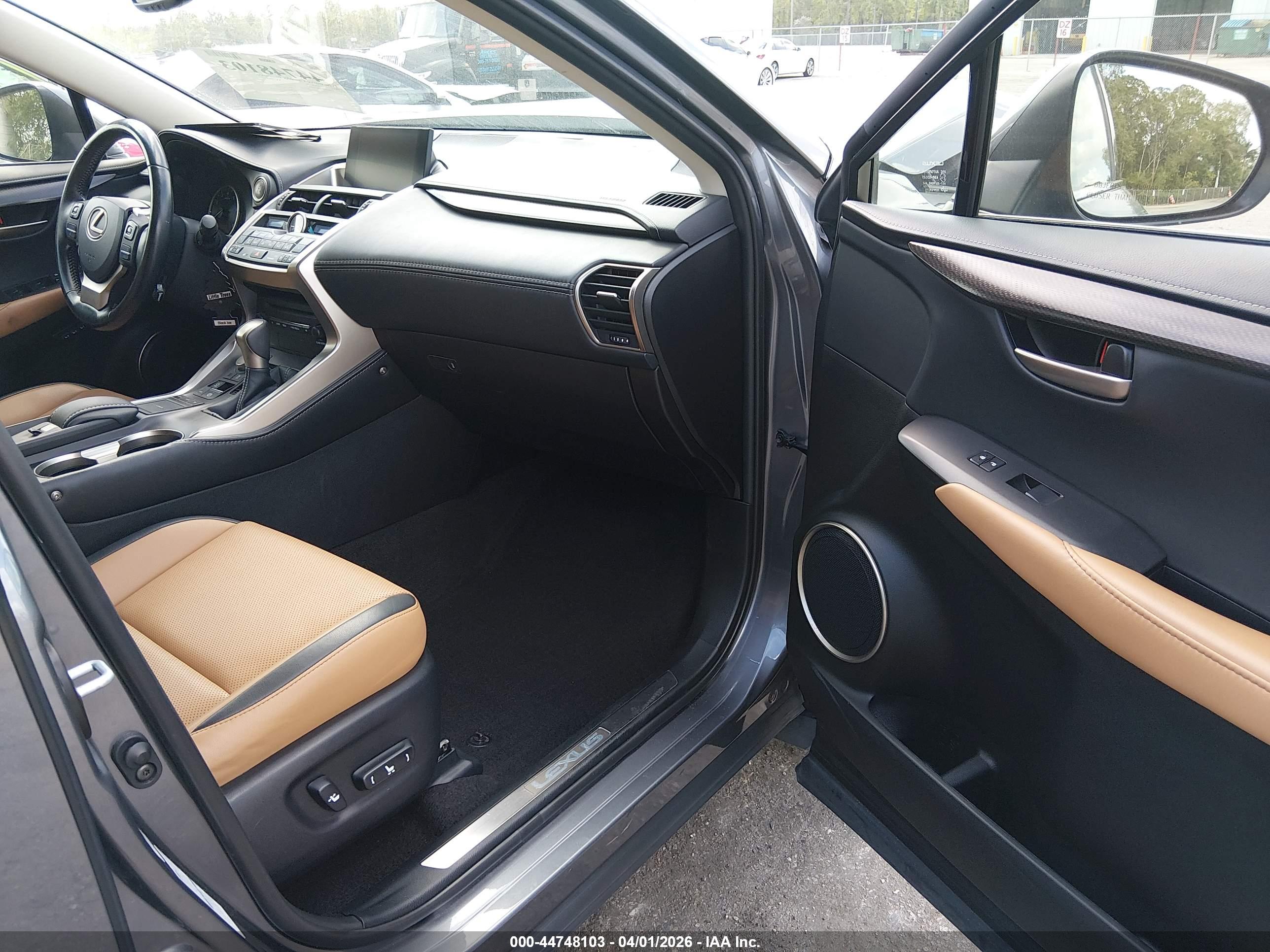 LEXUS NX image 5
