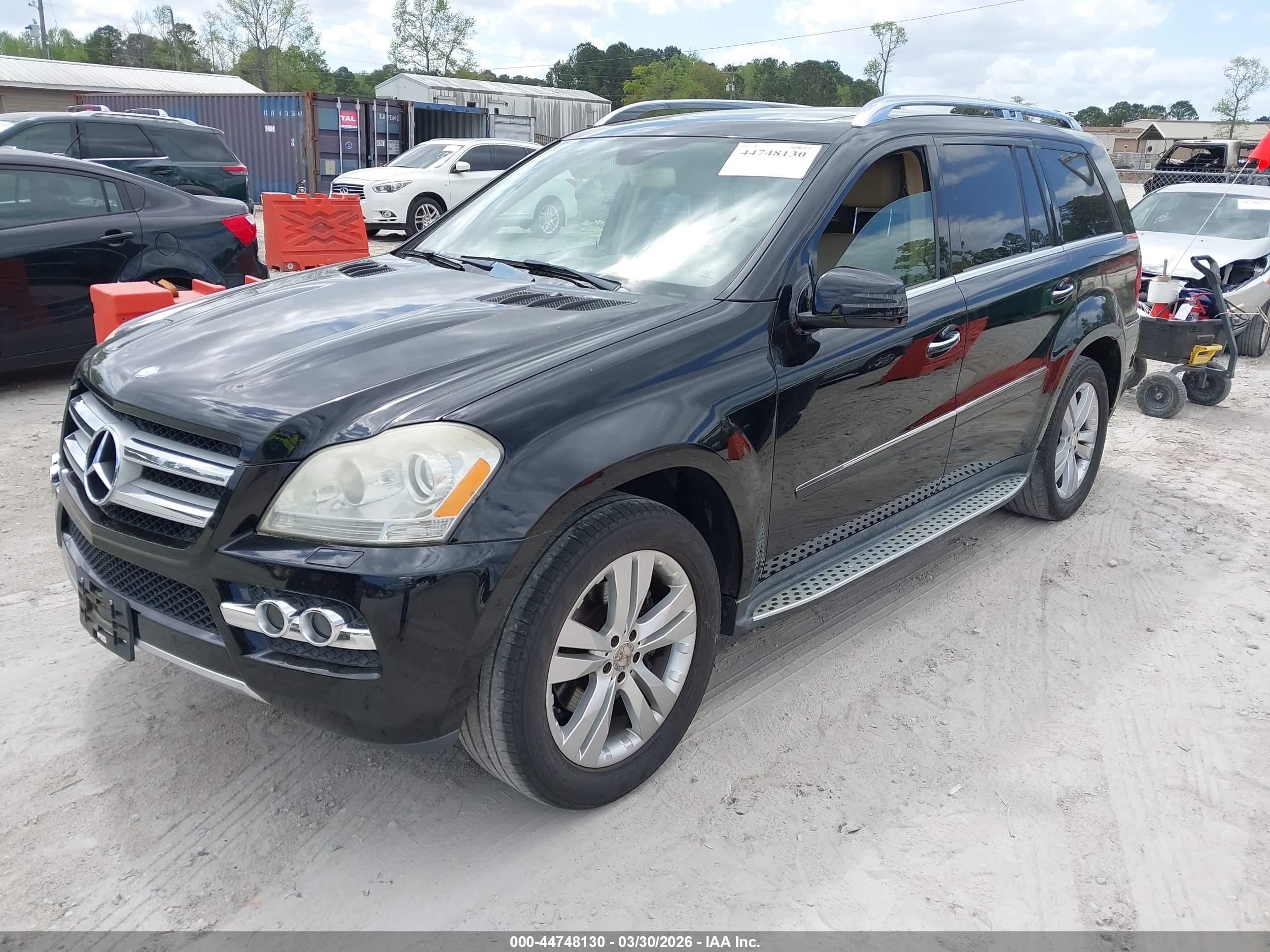 MERCEDES-BENZ GL image 2