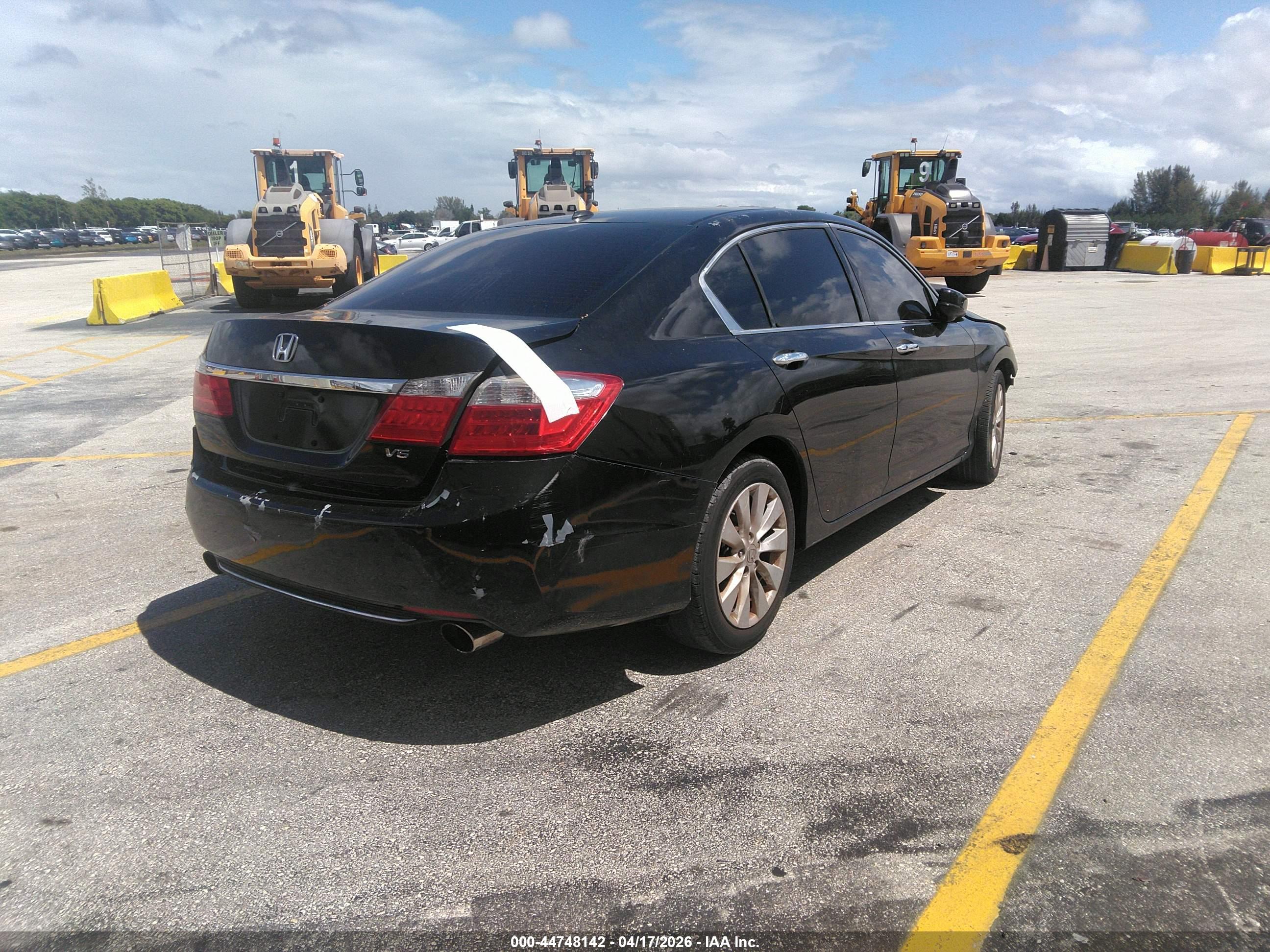 HONDA ACCORD image 4