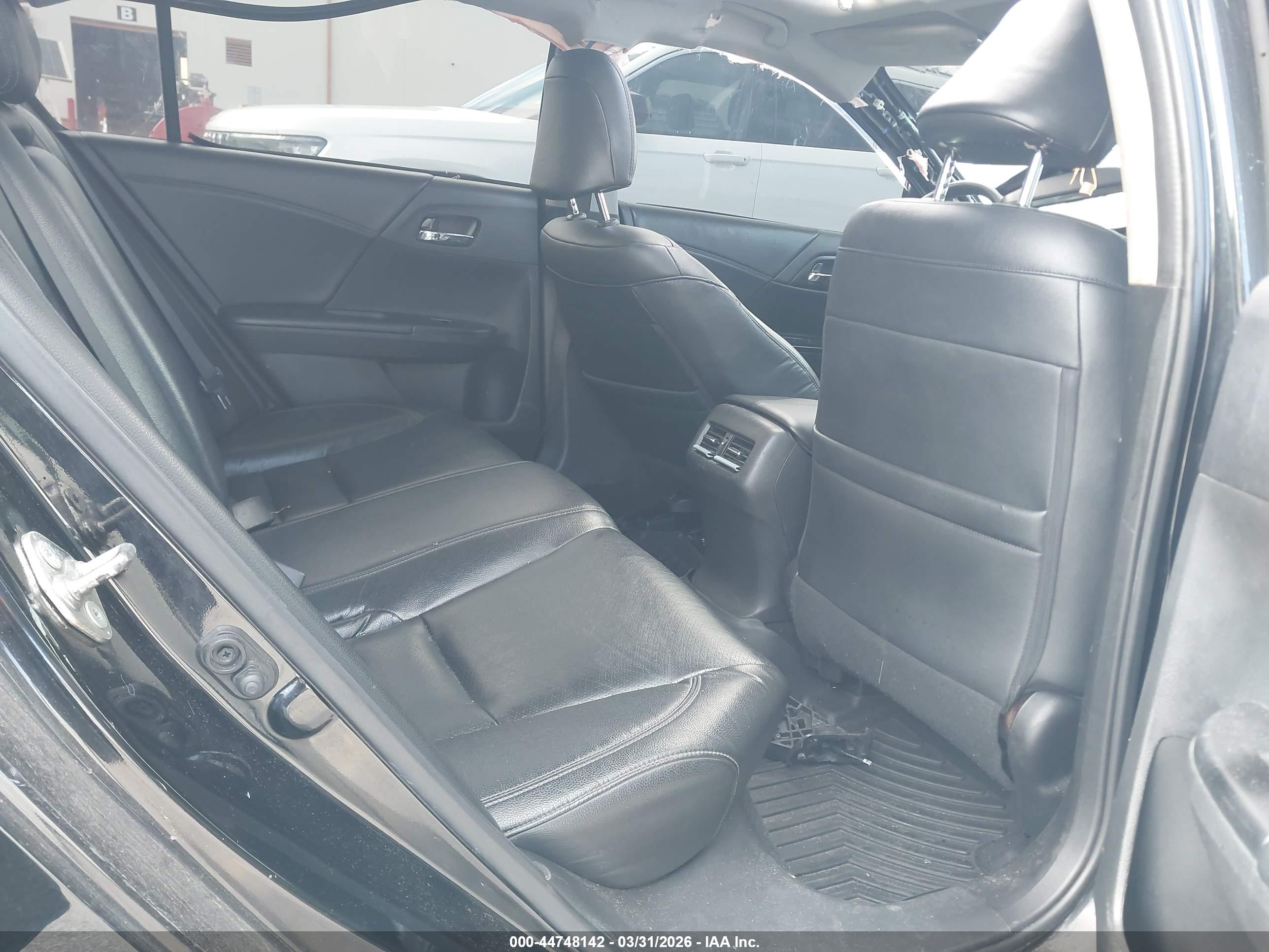 HONDA ACCORD image 8