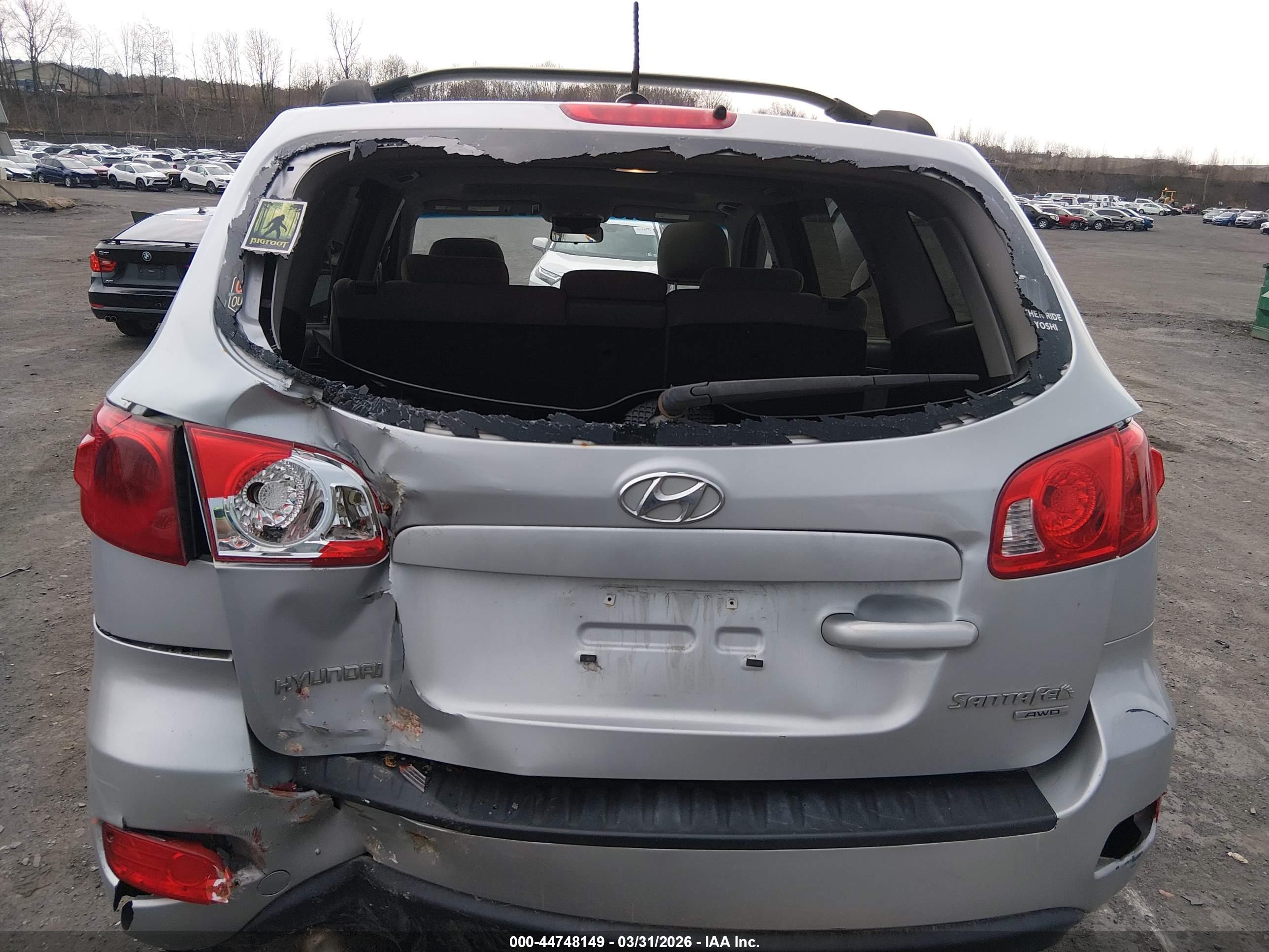 HYUNDAI SANTA image 6
