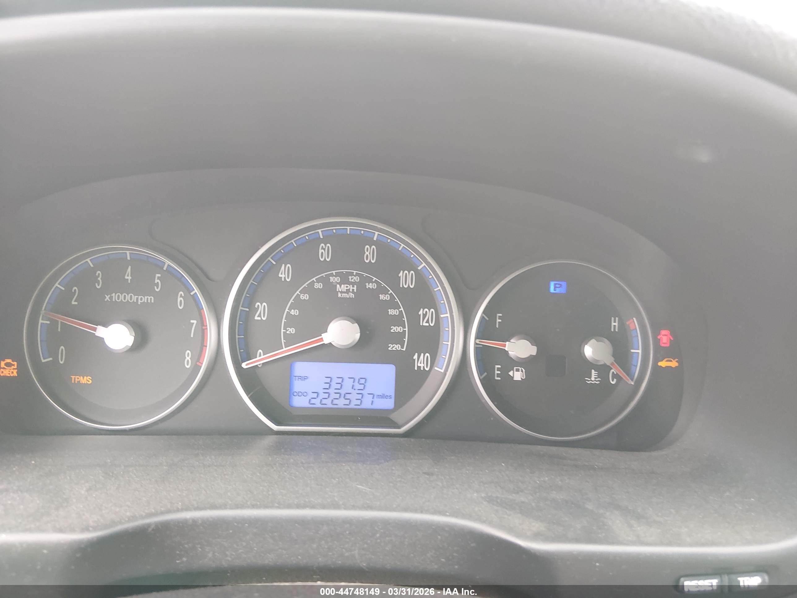 HYUNDAI SANTA image 7