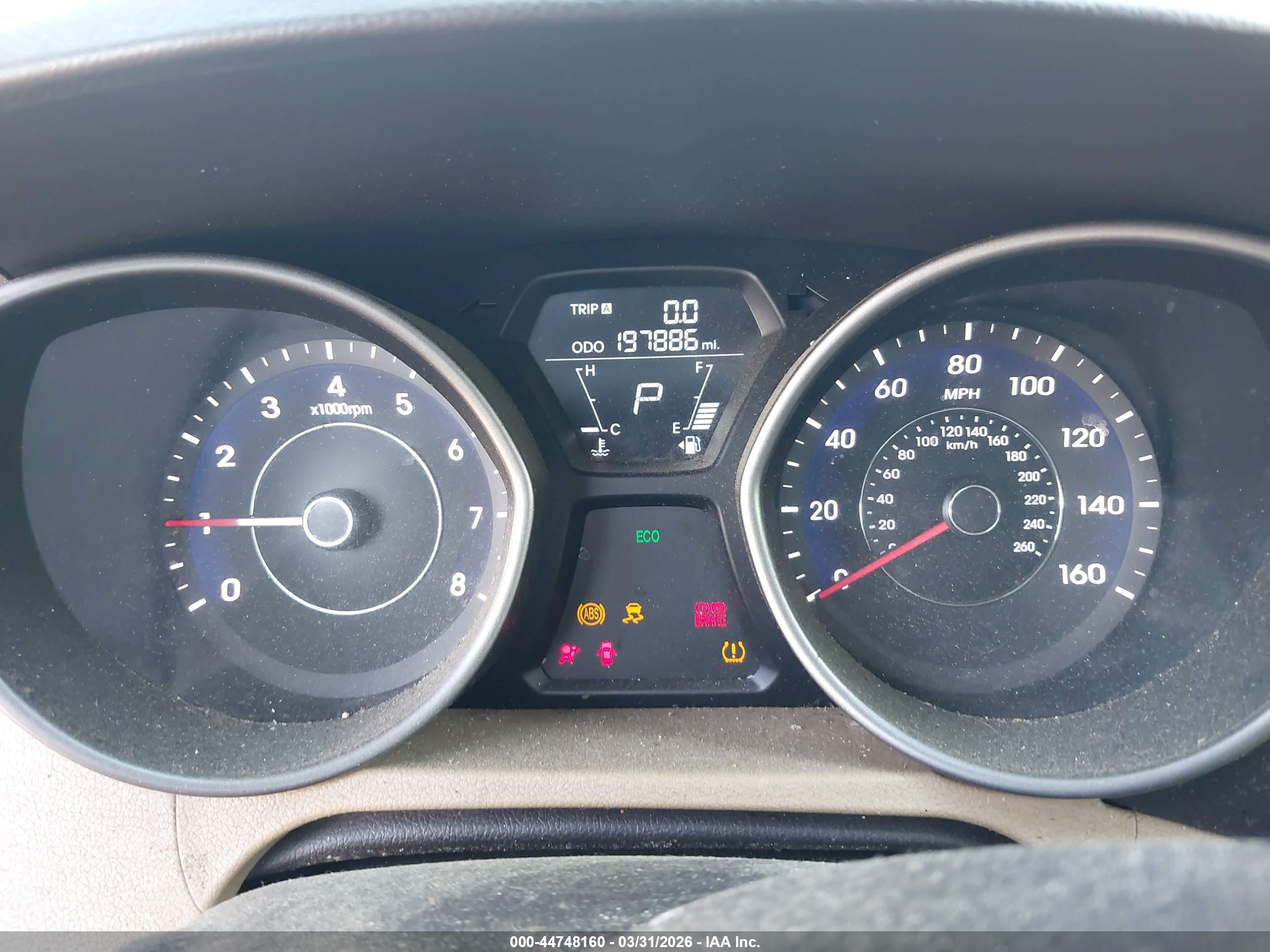 HYUNDAI ELANTRA image 7